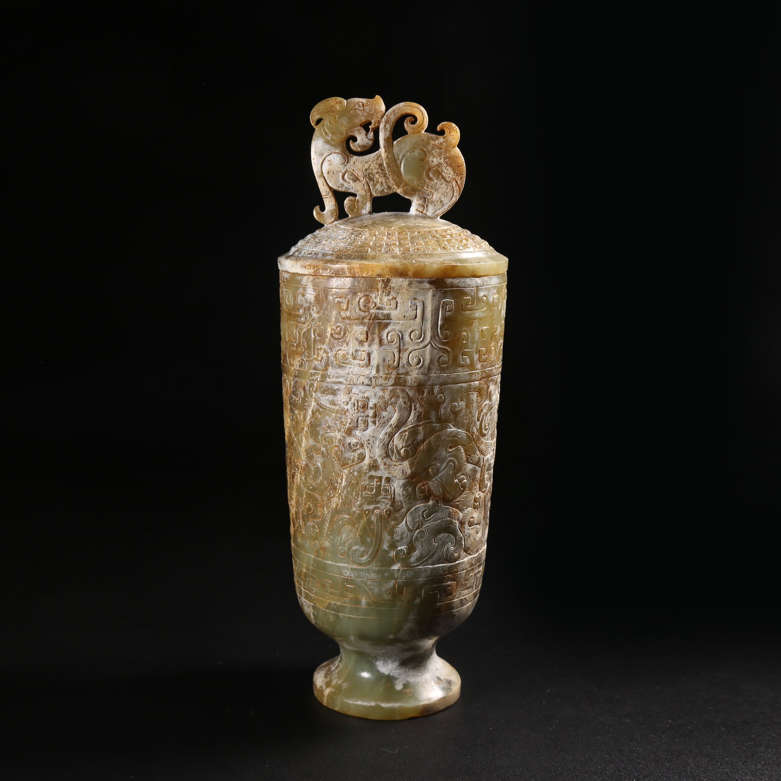 A ANCIENT JADE CUP WITH DRAGON DESIGN (1 of 7)