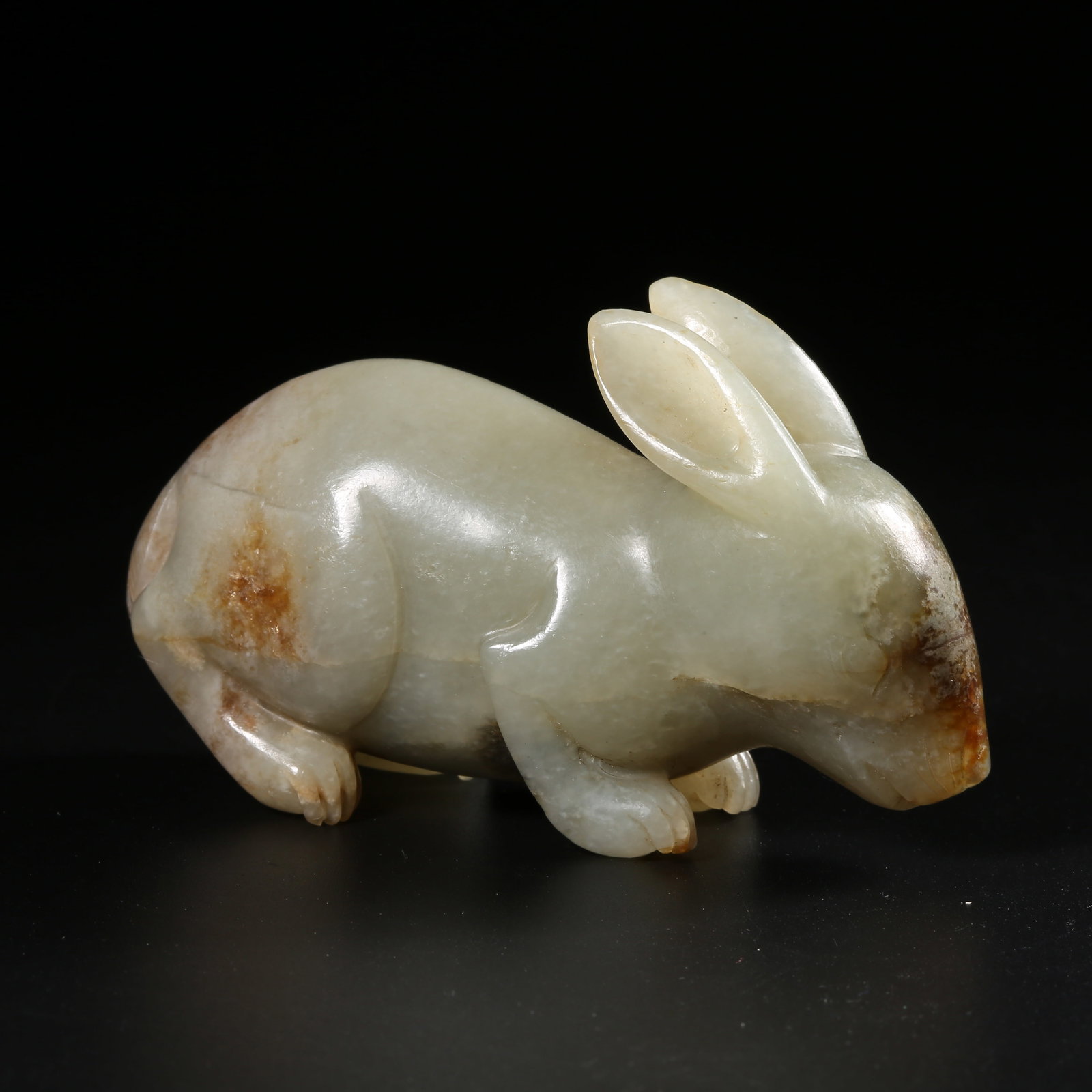 A HETIAN JADE RABBIT ORNAMENT (1 of 8)
