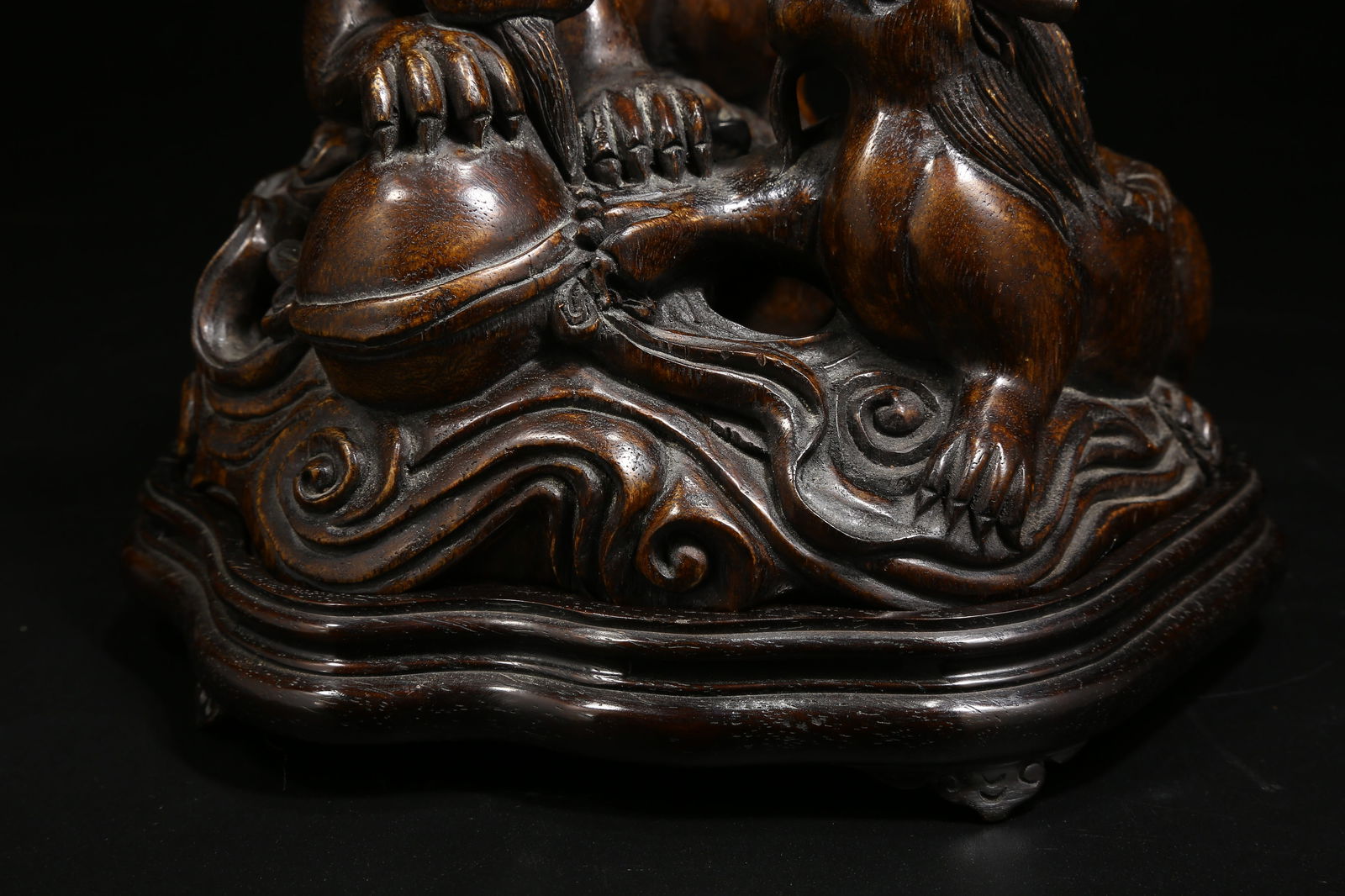 A AGARWOOD AUSPICIOUS BEAST PATTERN INCENSE BURNER - 4