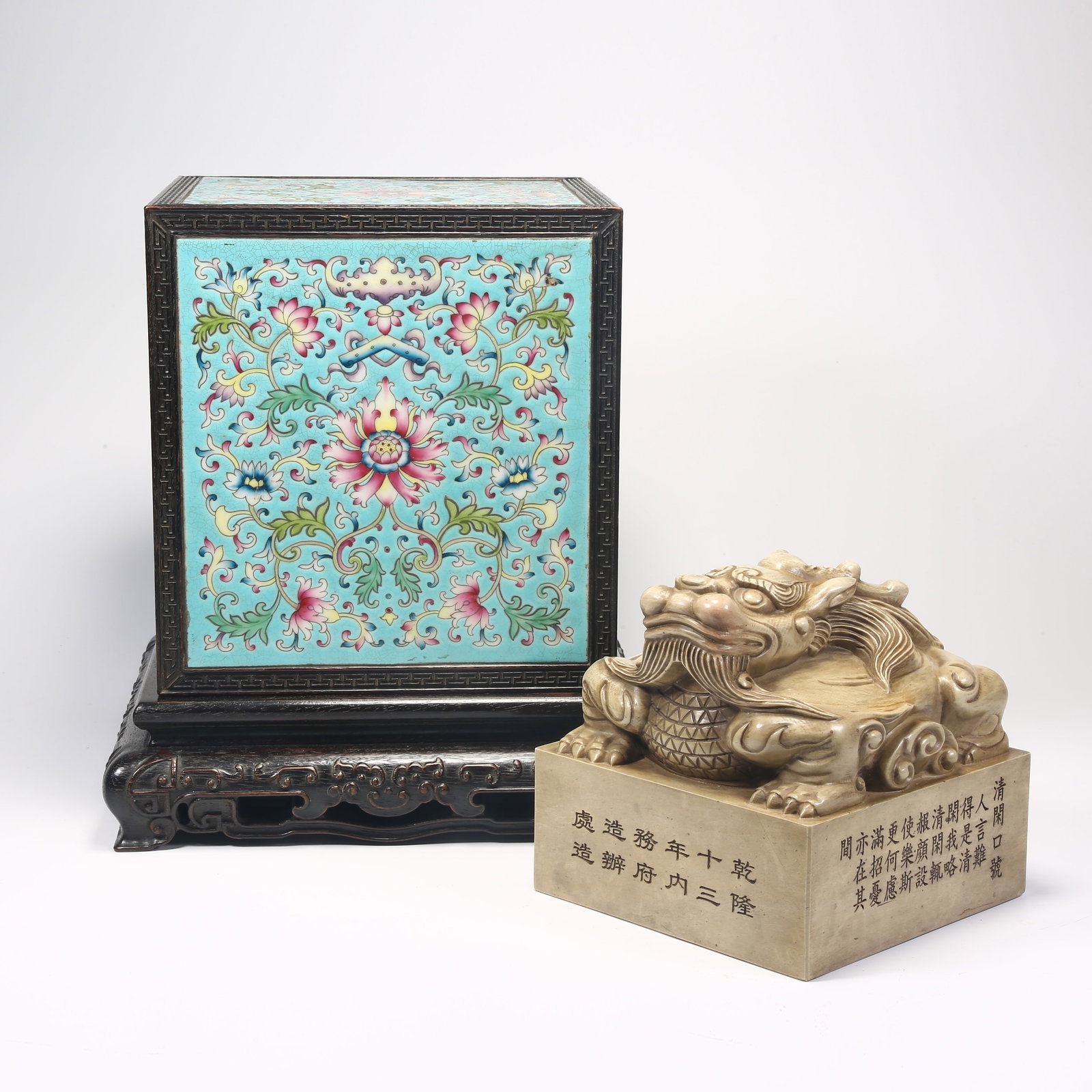 A SHOUSHAN STONE LARGE SEAL WITH DRAGON-SHAPED KNOB AND ZITAN BOX: Shoushan stone large seal with dragon-shaped knob and zitan box