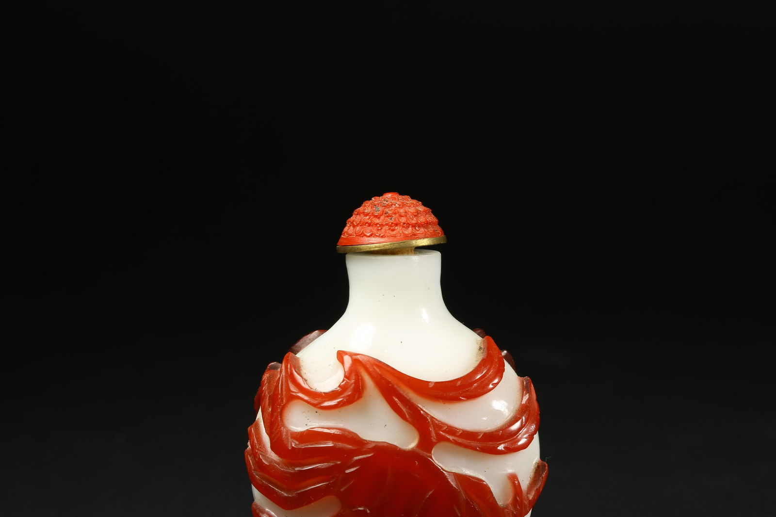 A GLASS SNUFF BOTTLE WITH CRAB PATTERN - 6