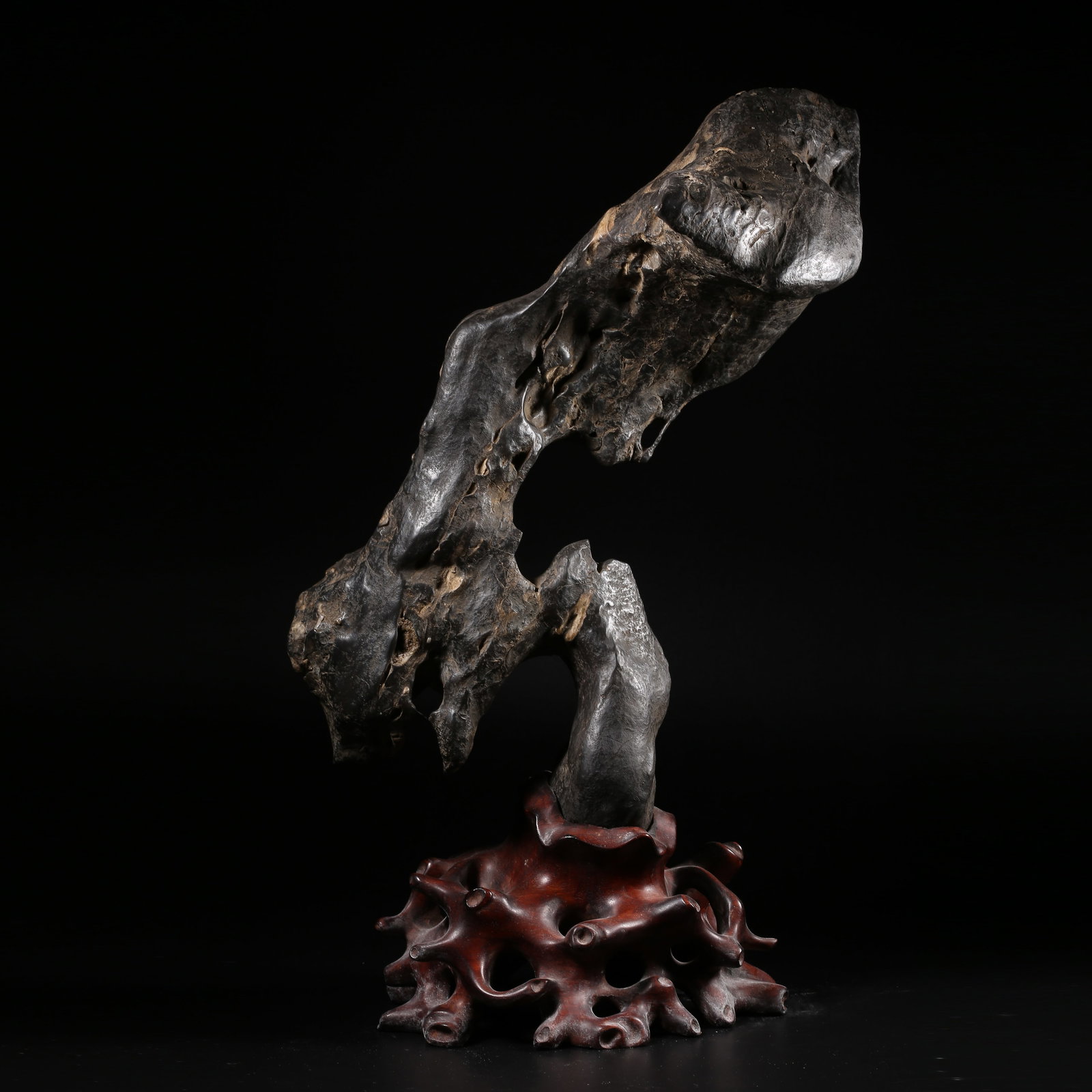 A LINGBI STONE DESK ORNAMENT: Lingbi stone desk ornament