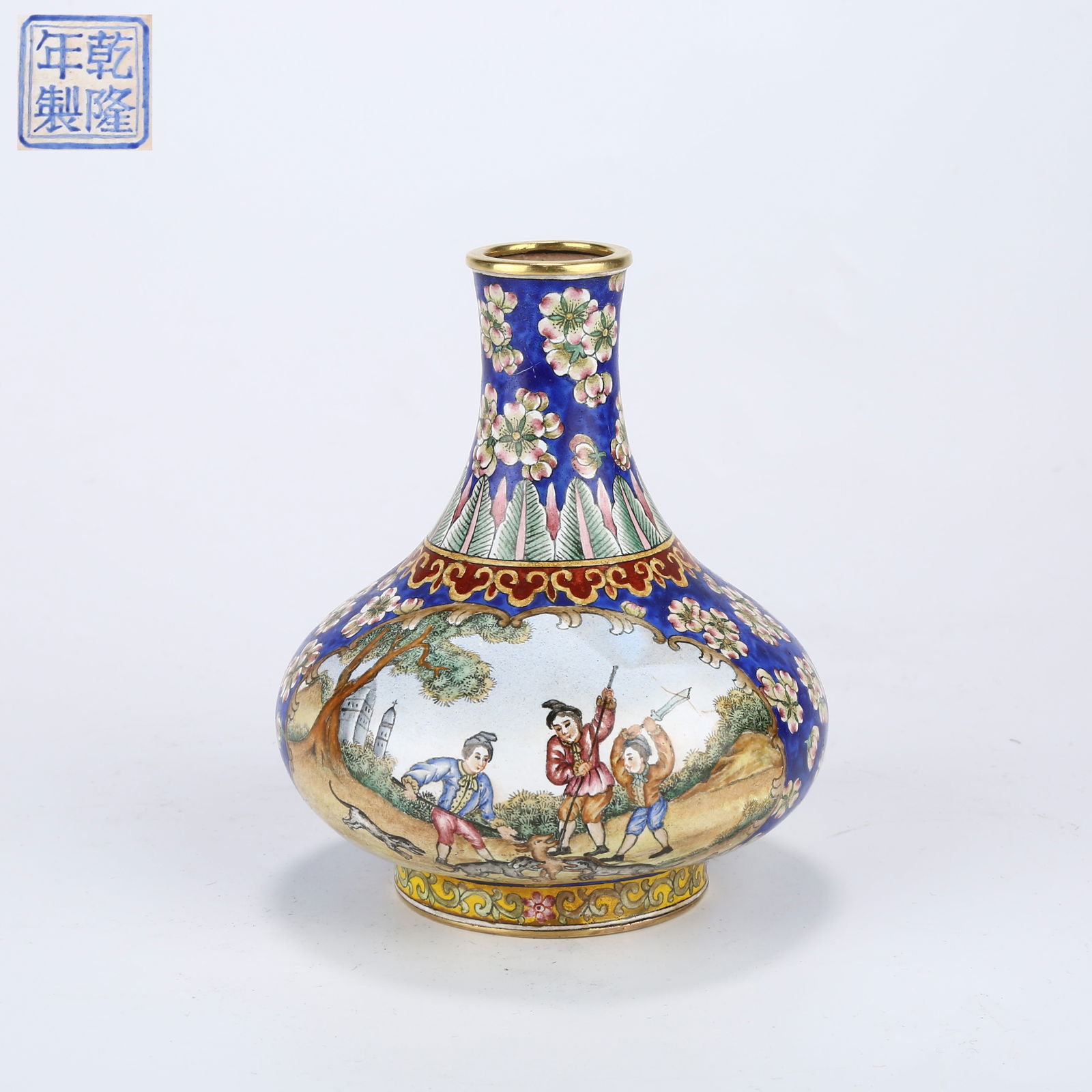 A CLOISONNÉ ENAMEL SMALL WATER CHESTNUT-SHAPED VASE WITH FIGURATIVE SCENE (1 of 8)