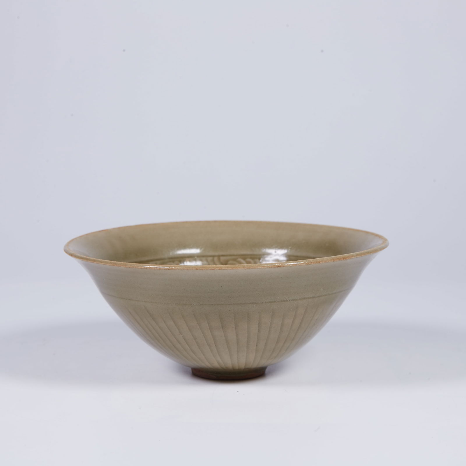 A YAOZHOU WARE BOWL WITH FISH MOTIF (1 of 7)