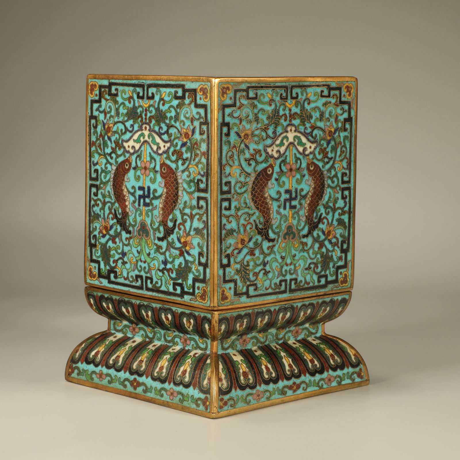 A CLOISONNÉ ENAMEL SEAL BOX WITH THE AUSPICIOUS MOTIF "ABUNDANCE AND CELEBRATION": Cloisonné enamel seal box with the auspicious motif "Abundance and Celebration"