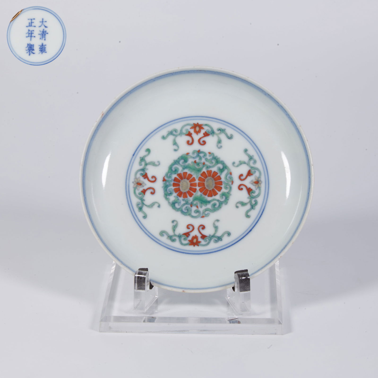 A DOUCAI DISH WITH CLUSTERED CHRYSANTHEMUM DECORATION (1 of 4)
