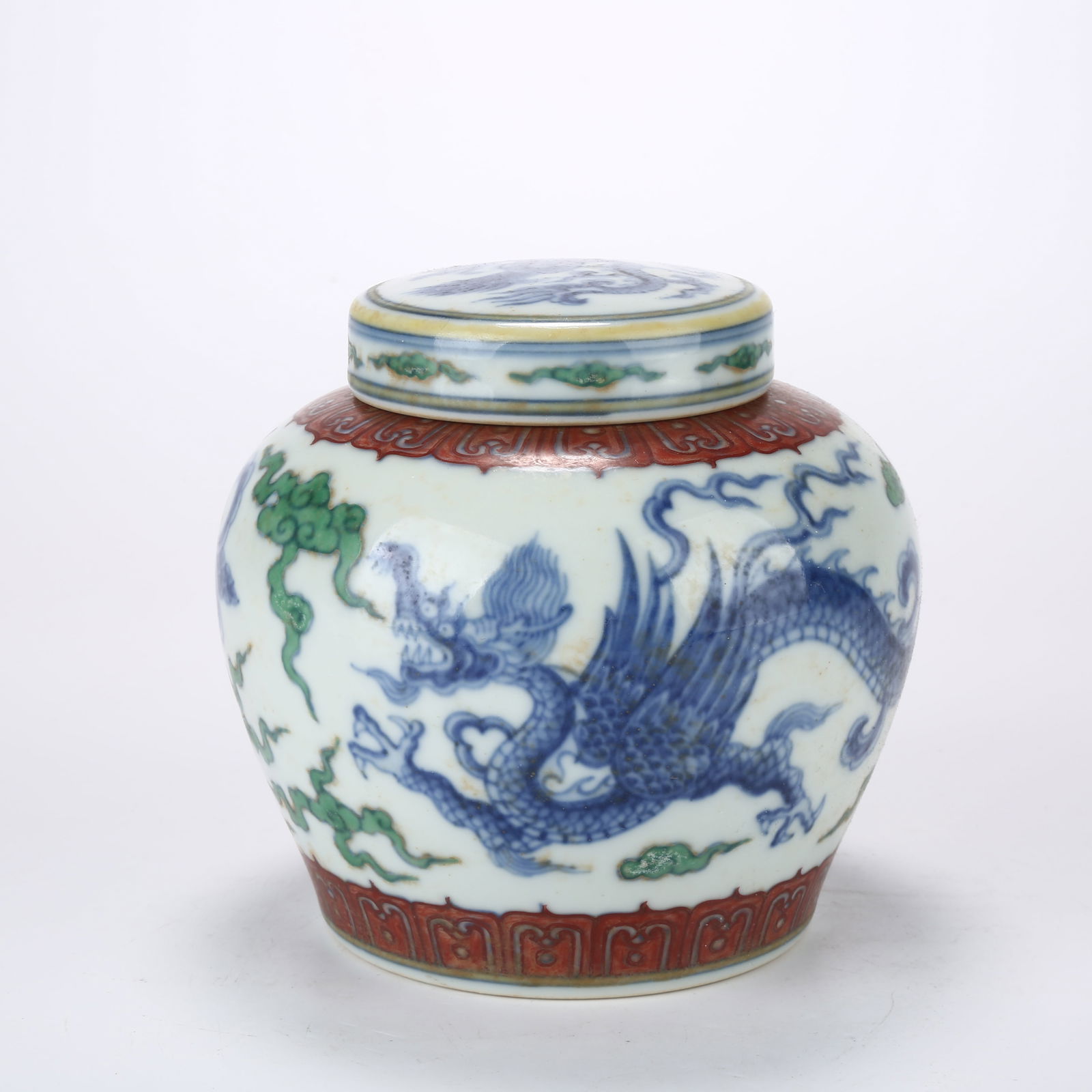 A DOUCAI "TIAN" CHARACTER JAR WITH CLOUD AND DRAGON DESIGN (1 of 9)