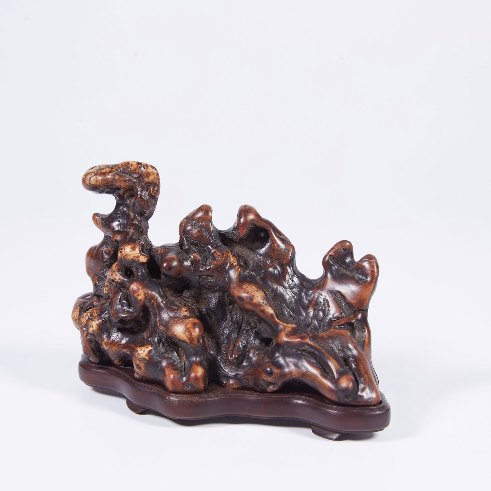 A EXOTIC WOOD ORNAMENT (1 of 9)