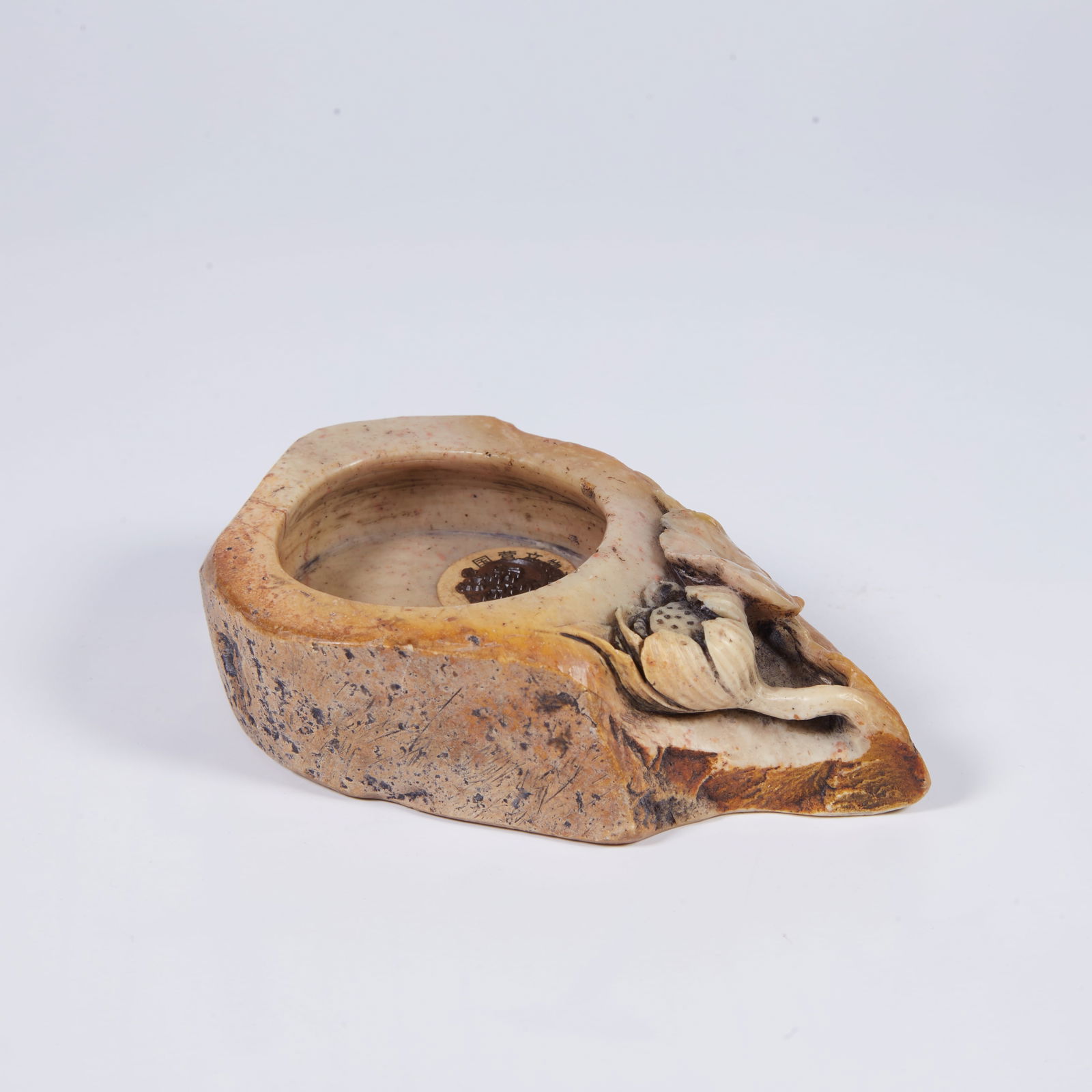 A SHOUSHAN STONE LOTUS-FORM BRUSH WASHER (1 of 8)