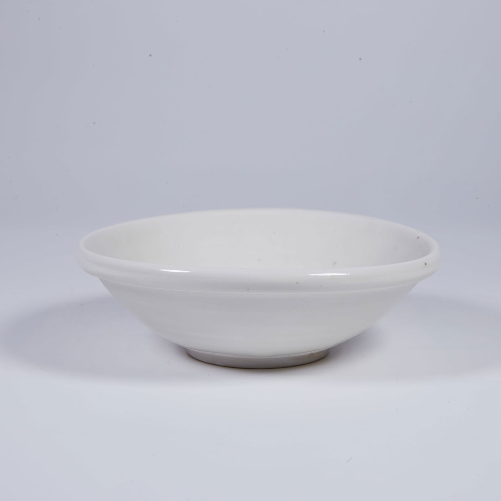 A XING WARE BOWL (1 of 7)