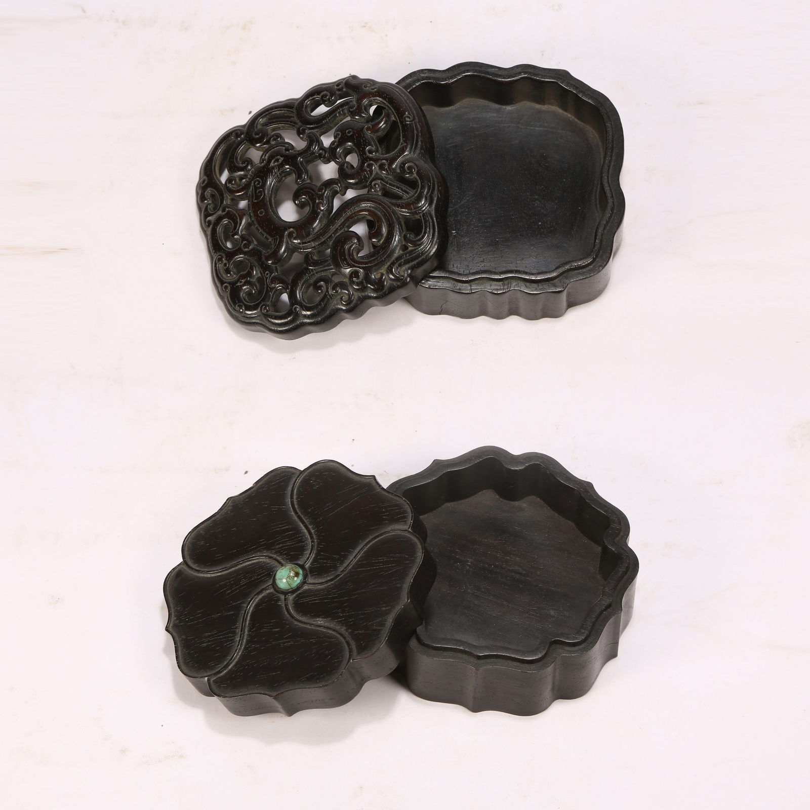 A SET OF ZITAN WOOD LIDDED BOXES (1 of 13)