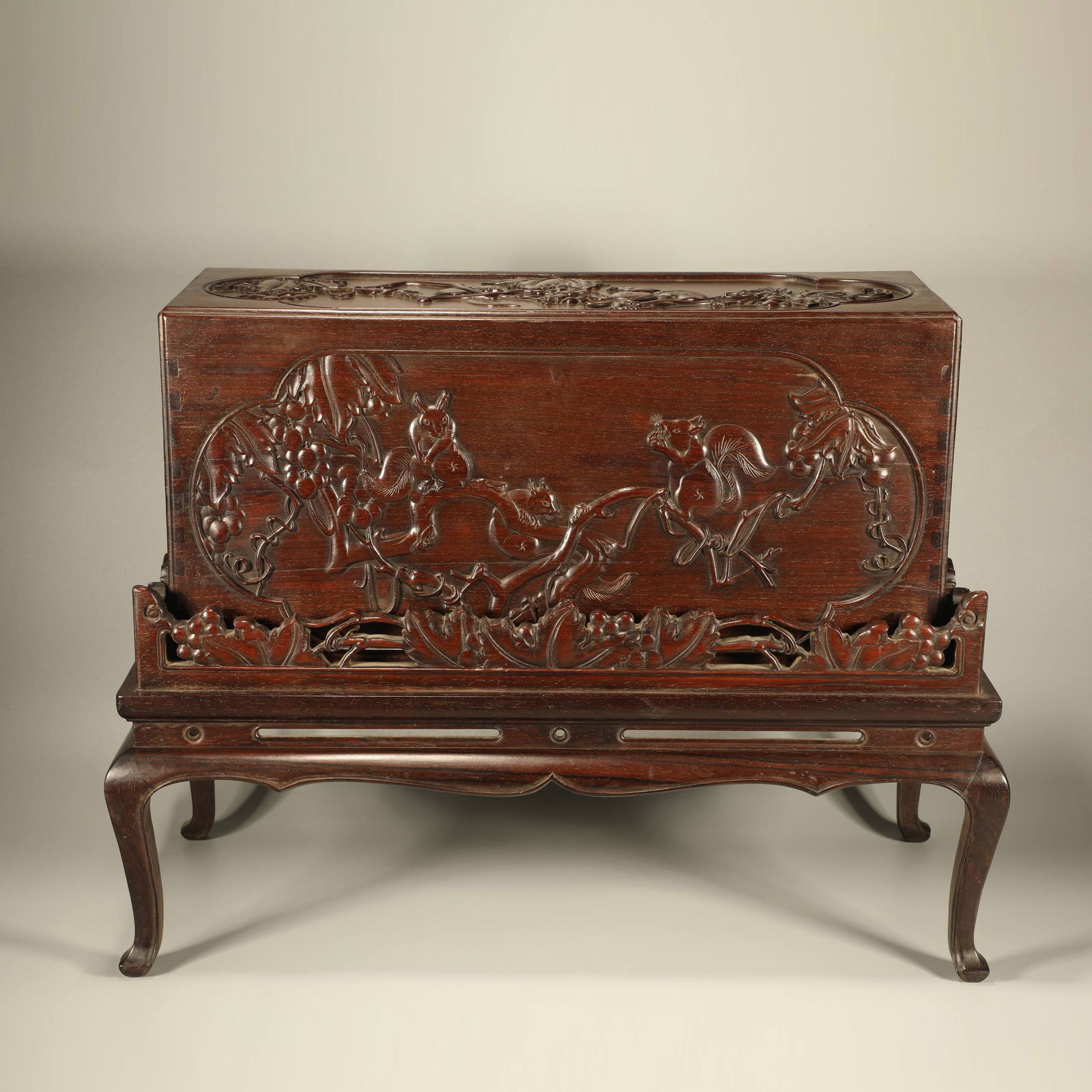 A HONGMU WOOD COVERED BOX CARVED WITH SQUIRREL-AND-GRAPE MOTIFS (1 of 7)