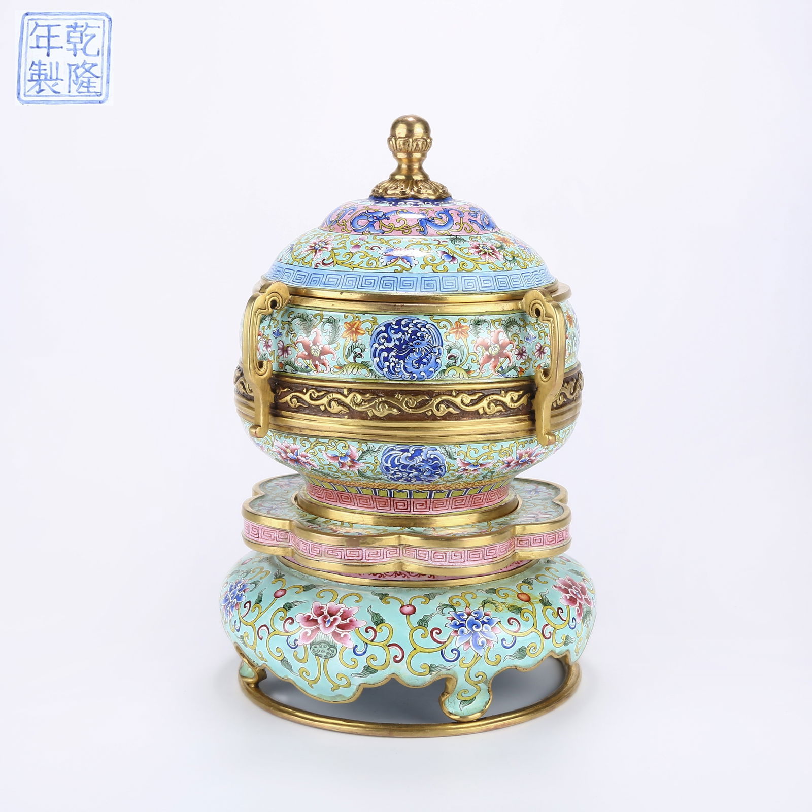 A CLOISONNÉ ENAMEL LIDDED JAR WITH DRAGON AND PHOENIX MOTIF (1 of 12)