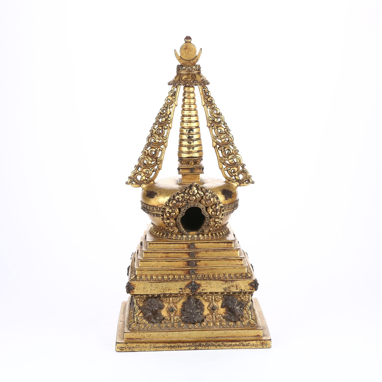 A GILT BRONZE STUPA: Gilt Bronze Stupa