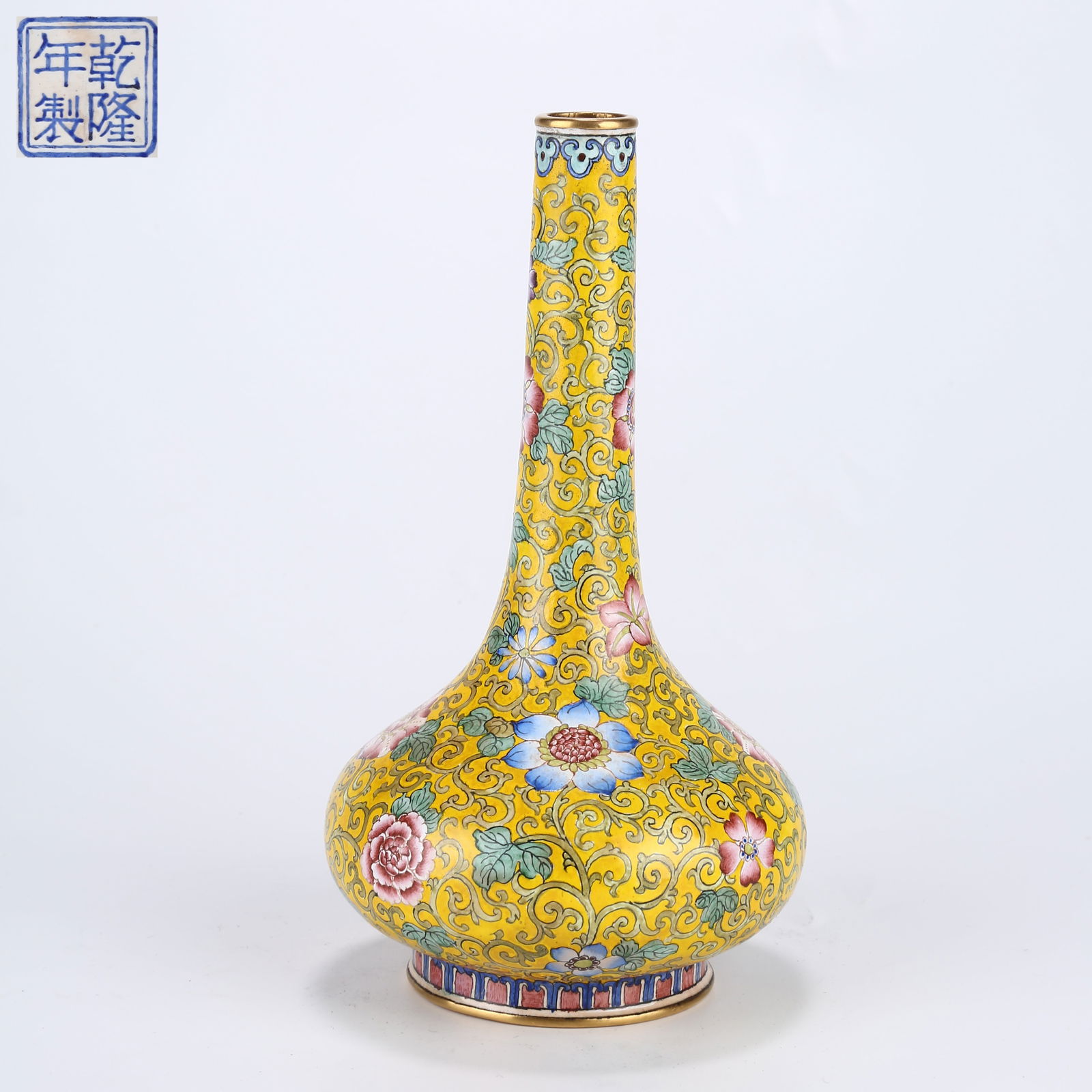 A CLOISONNÉ ENAMEL LONG-NECKED VASE WITH SCROLLING FLORAL PATTERN (1 of 9)