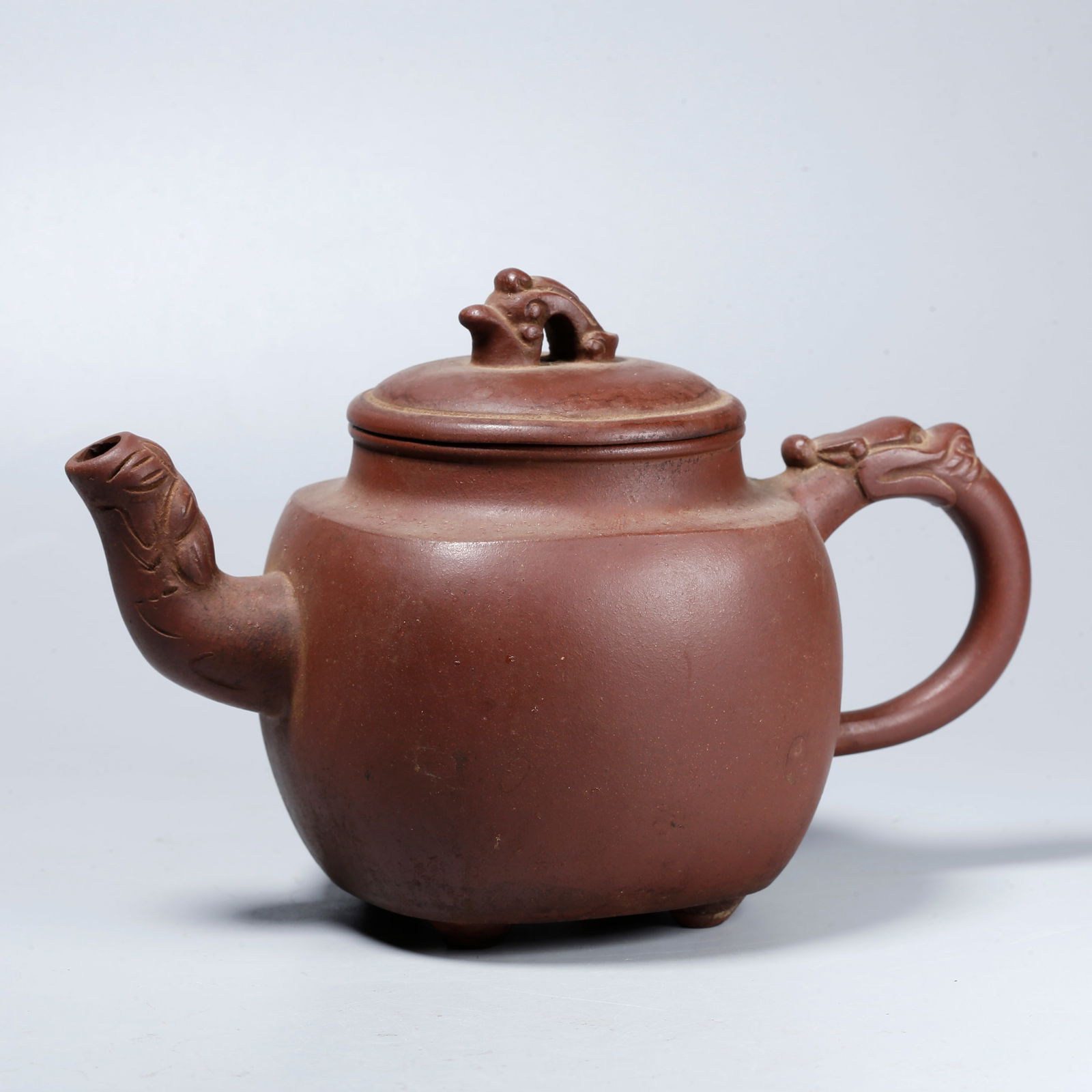 A ZISHA CARVED EWER (1 of 9)