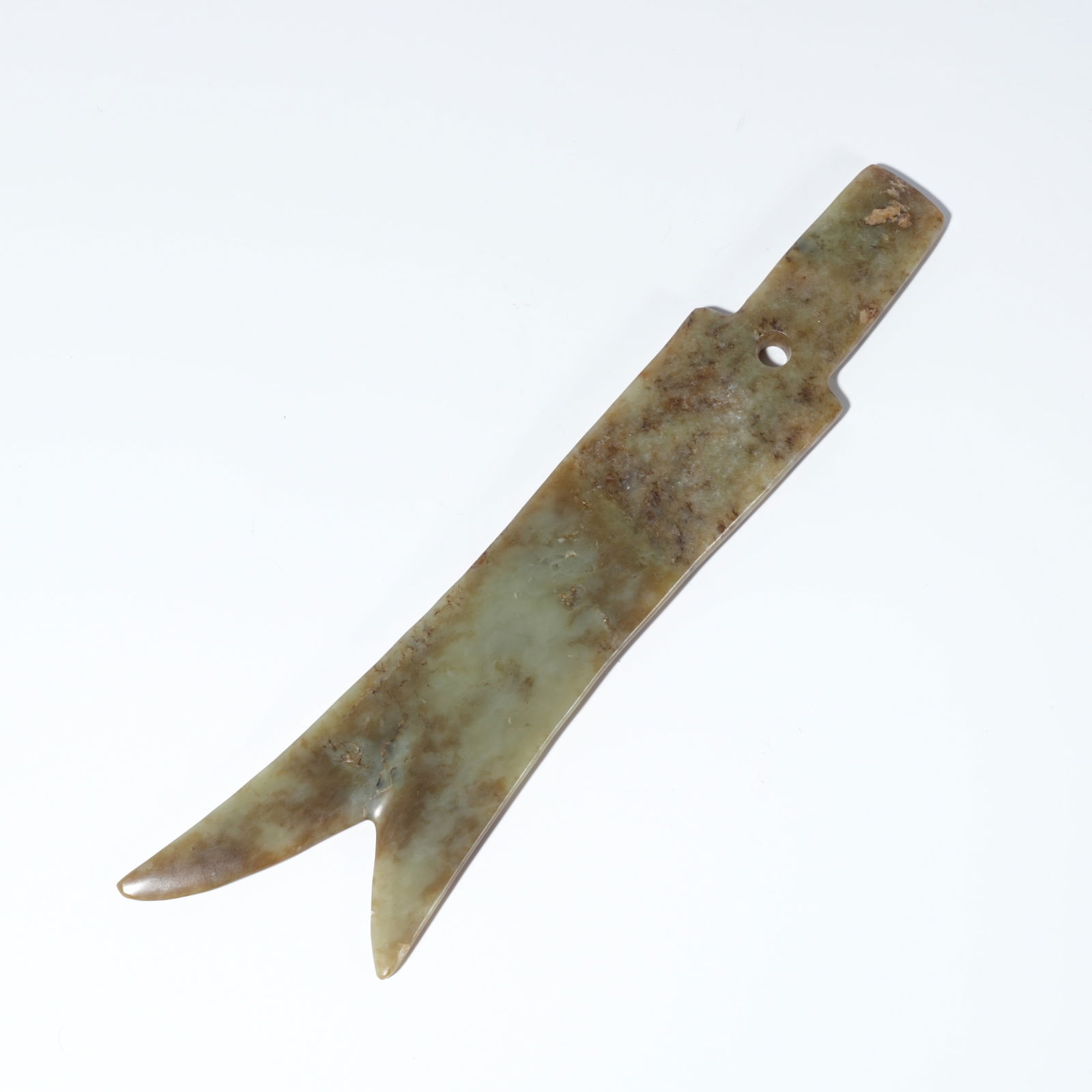A ARCHAIC JADE DAGGER (1 of 10)