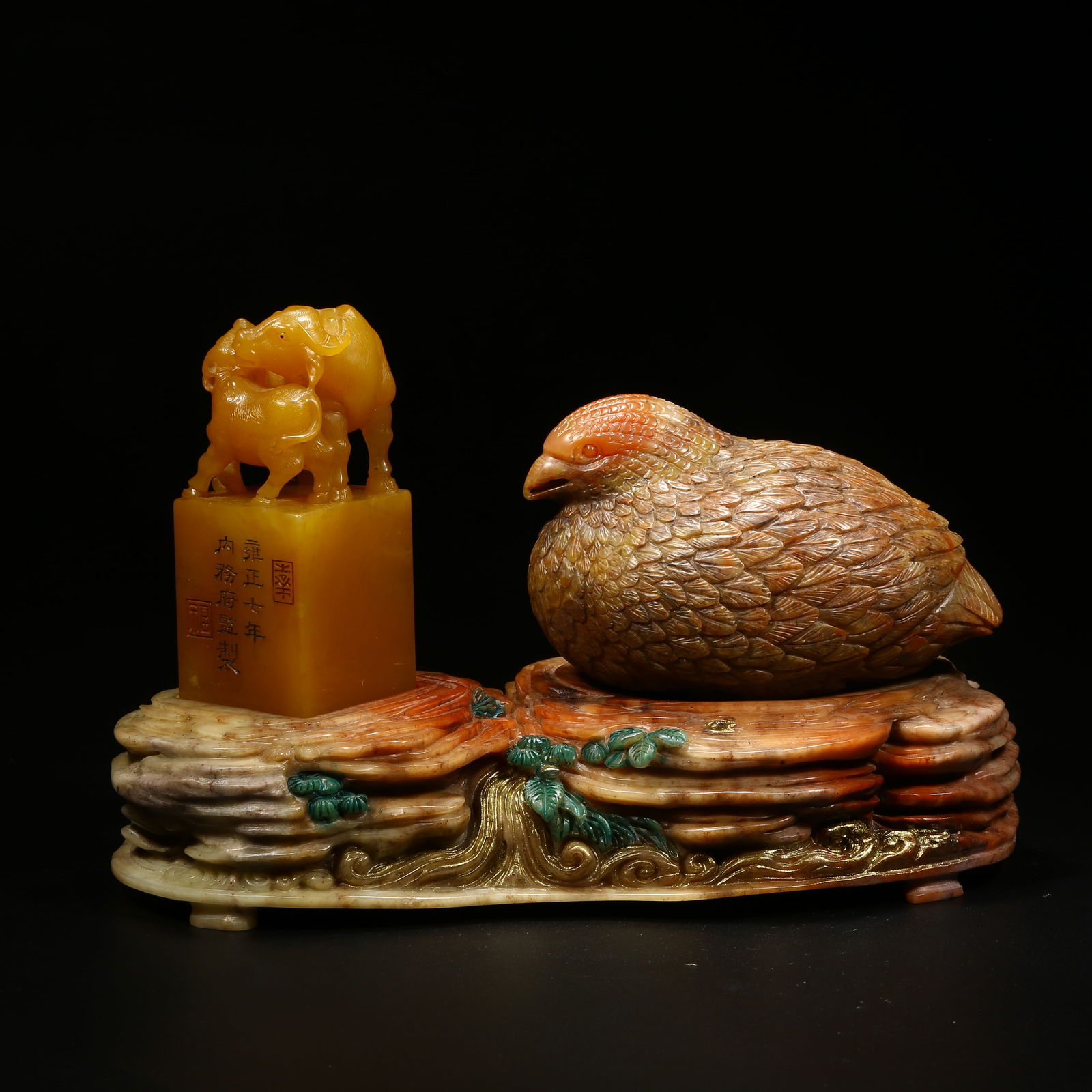 A SET OF SHOUSHAN TIANHUANG STONE OX SEALS WITH KNOBS: Set of Shoushan Tianhuang Stone Ox Seals with Knobs