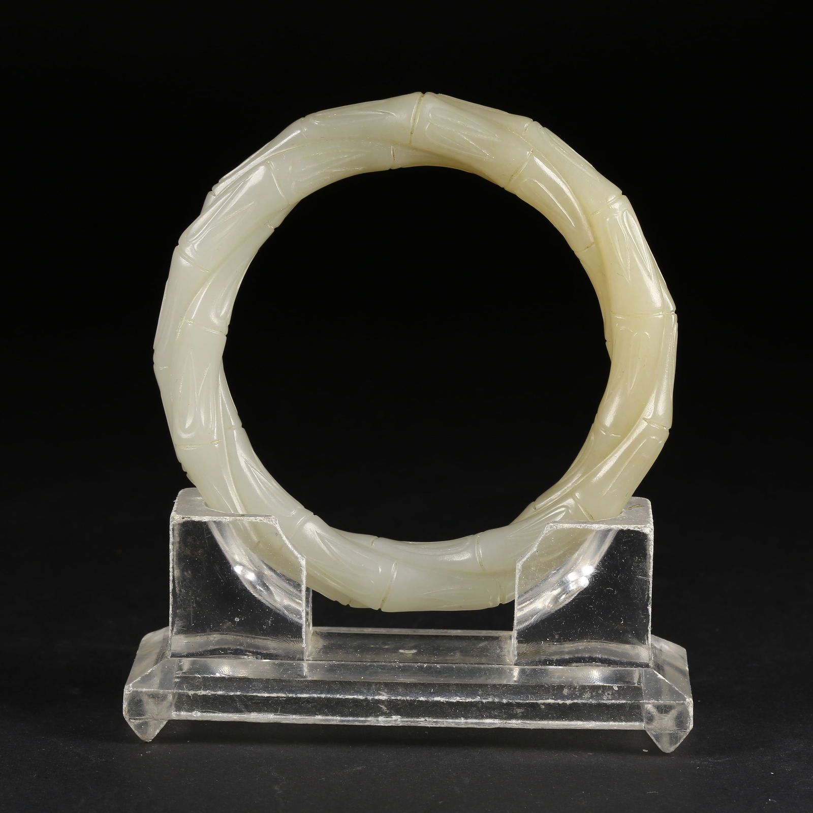 A HETIAN JADE BAMBOO-PATTERN BRACELET (1 of 10)
