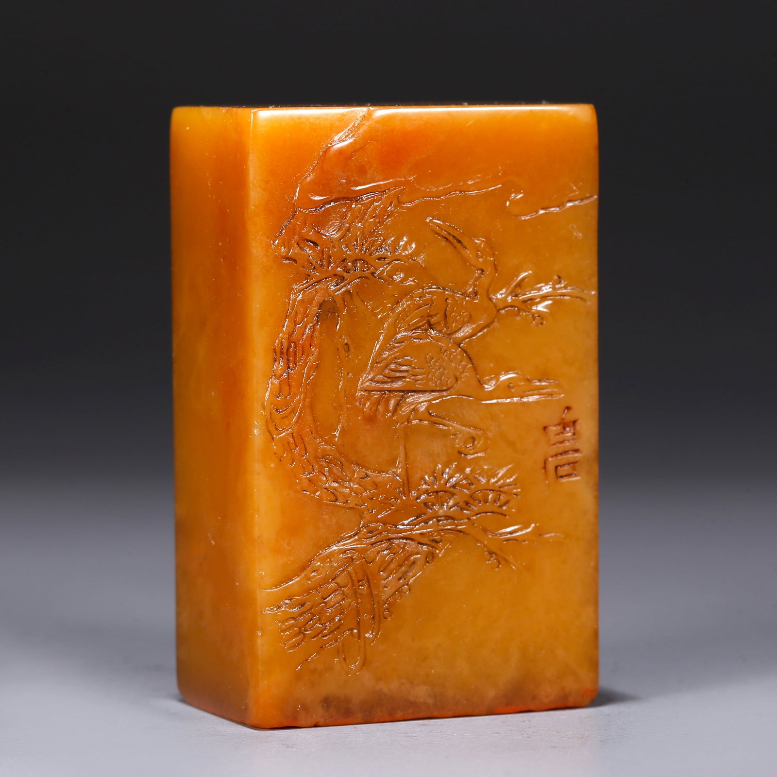 A SHOUSHAN TIANHUANG STONE CARVED LANDSCAPE PATTERN SEAL (1 of 10)