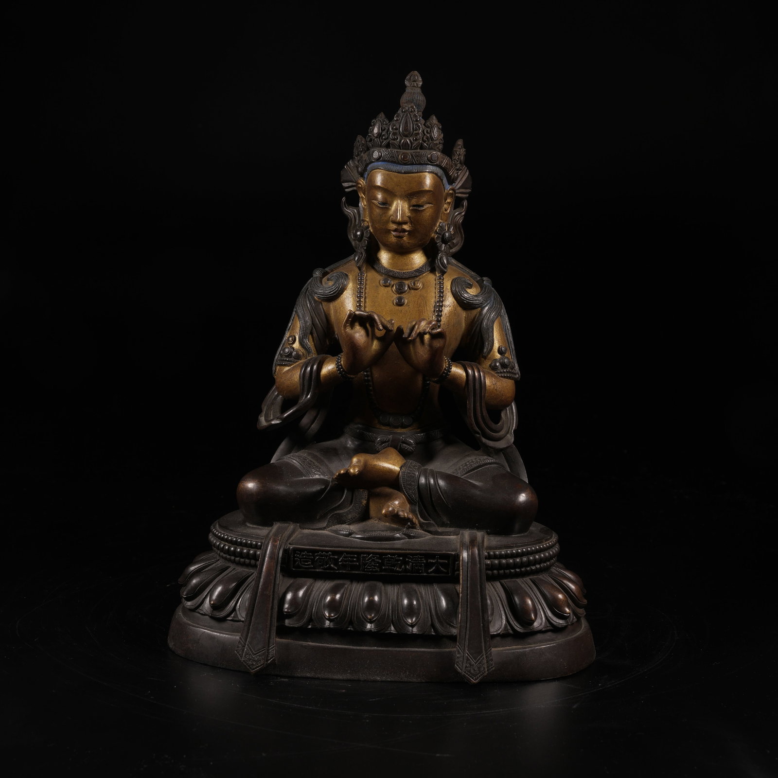 A BRONZE GILDED SIX-RANK BUDDHA PROTECTOR STATUE, BUDDHA FIGURE (1 of 8)
