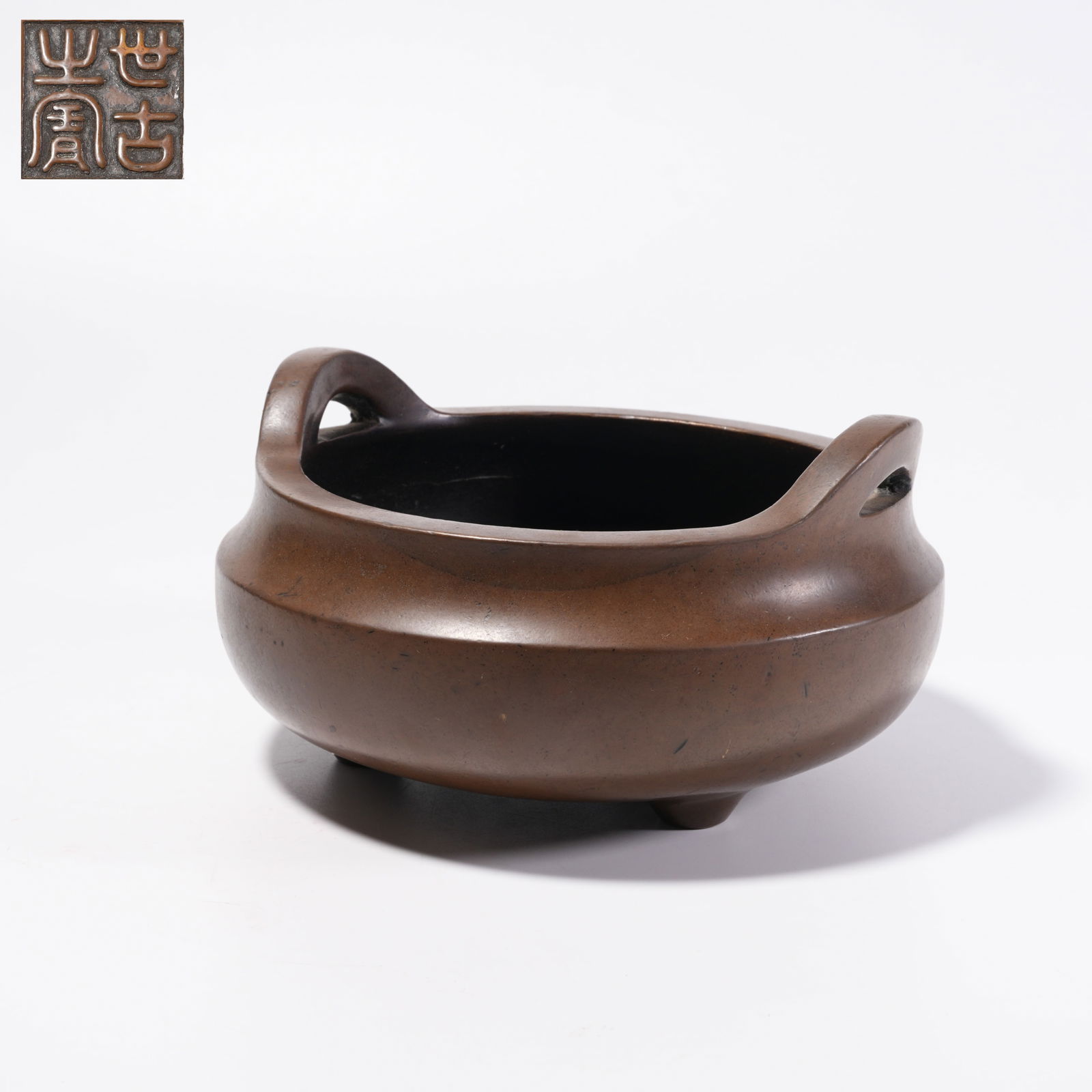 A BRONZE THREE-LEGGED INCENSE BURNER (1 of 10)