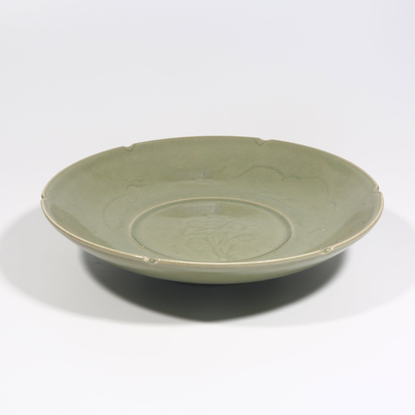 A LONGQUAN KILN CHRYSANTHEMUM-RIM WATER BASIN (1 of 7)