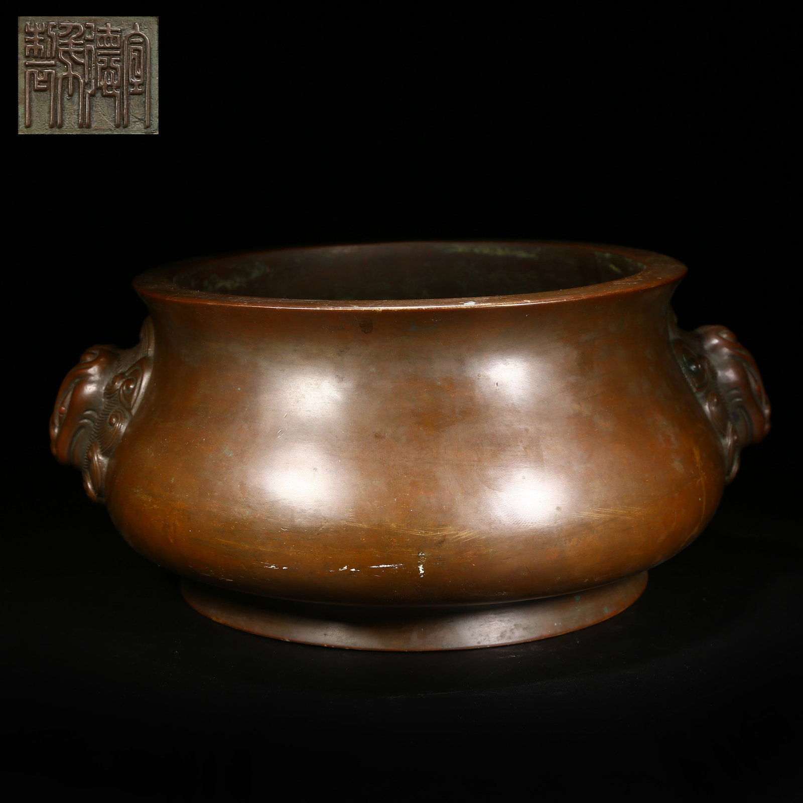 A BRONZE CENSER WITH CELESTIAL ROOSTER-SHAPED HANDLES (1 of 9)