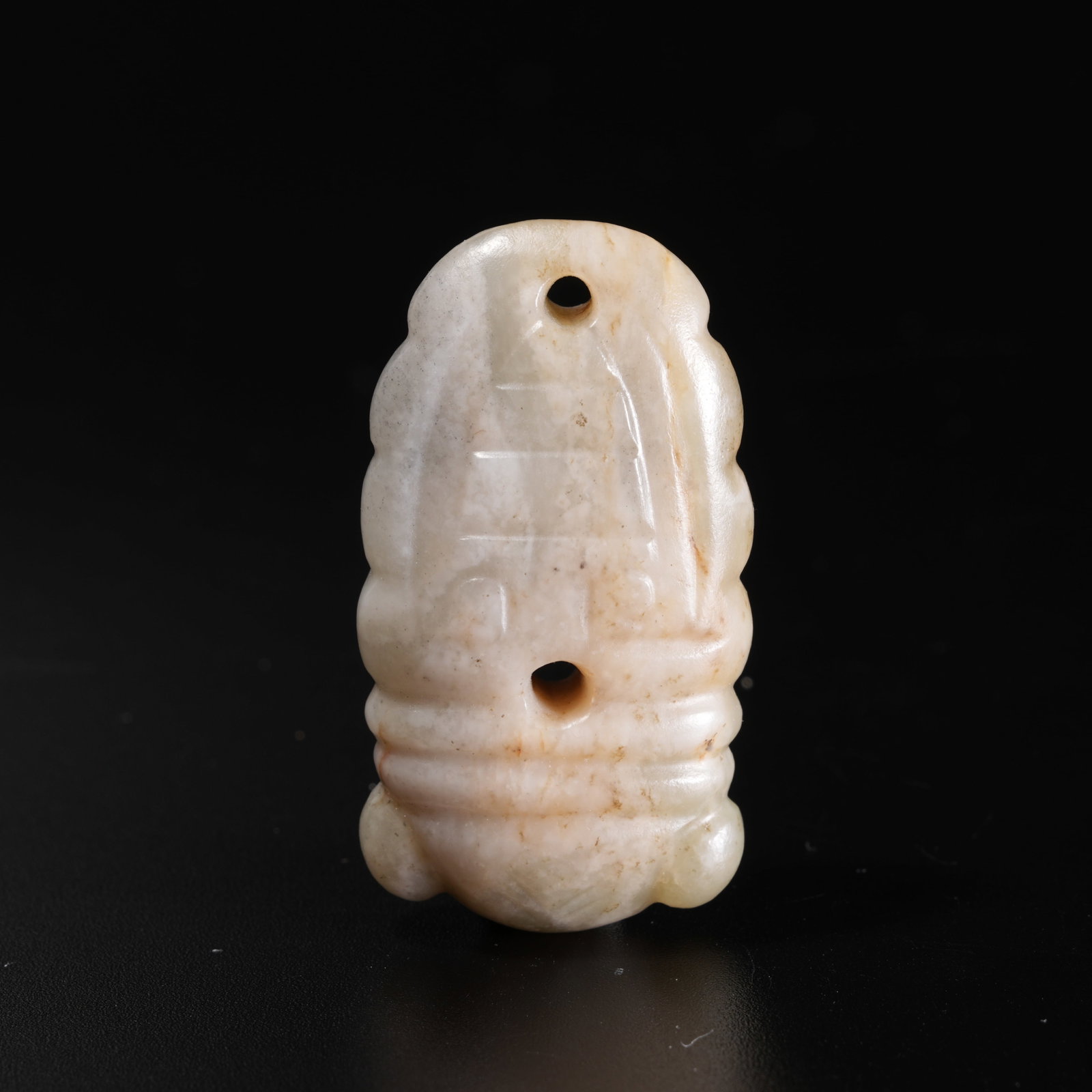 A HETIAN JADE CARVING OF CICADA FIGURINE: Hetian Jade Carving of Cicada Figurine