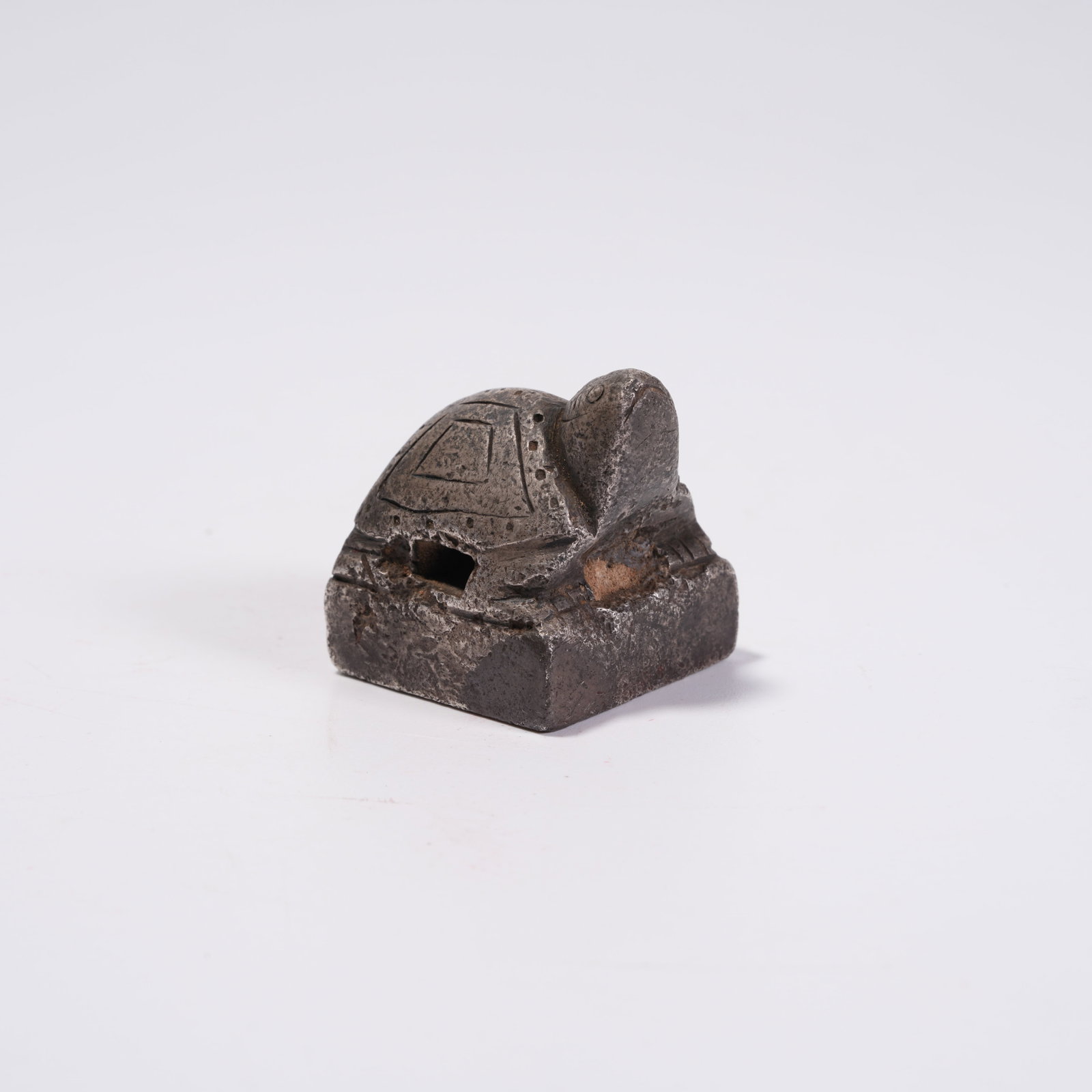 A SILVER SEAL WITH TURTLE FINIAL (1 of 8)