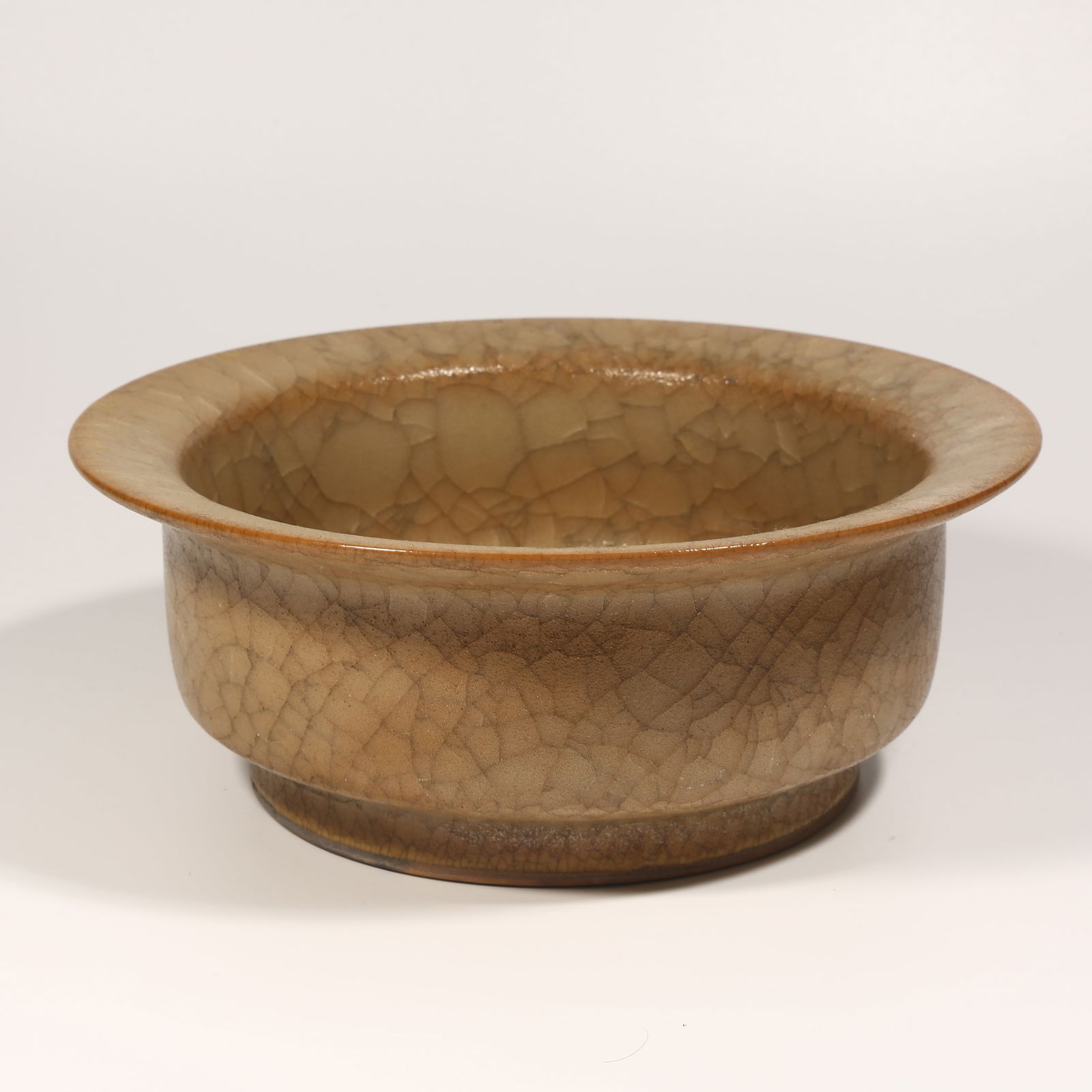 A GE KILN FOLDED-RIM WATER BASIN: Ge Kiln Folded-Rim Water Basin