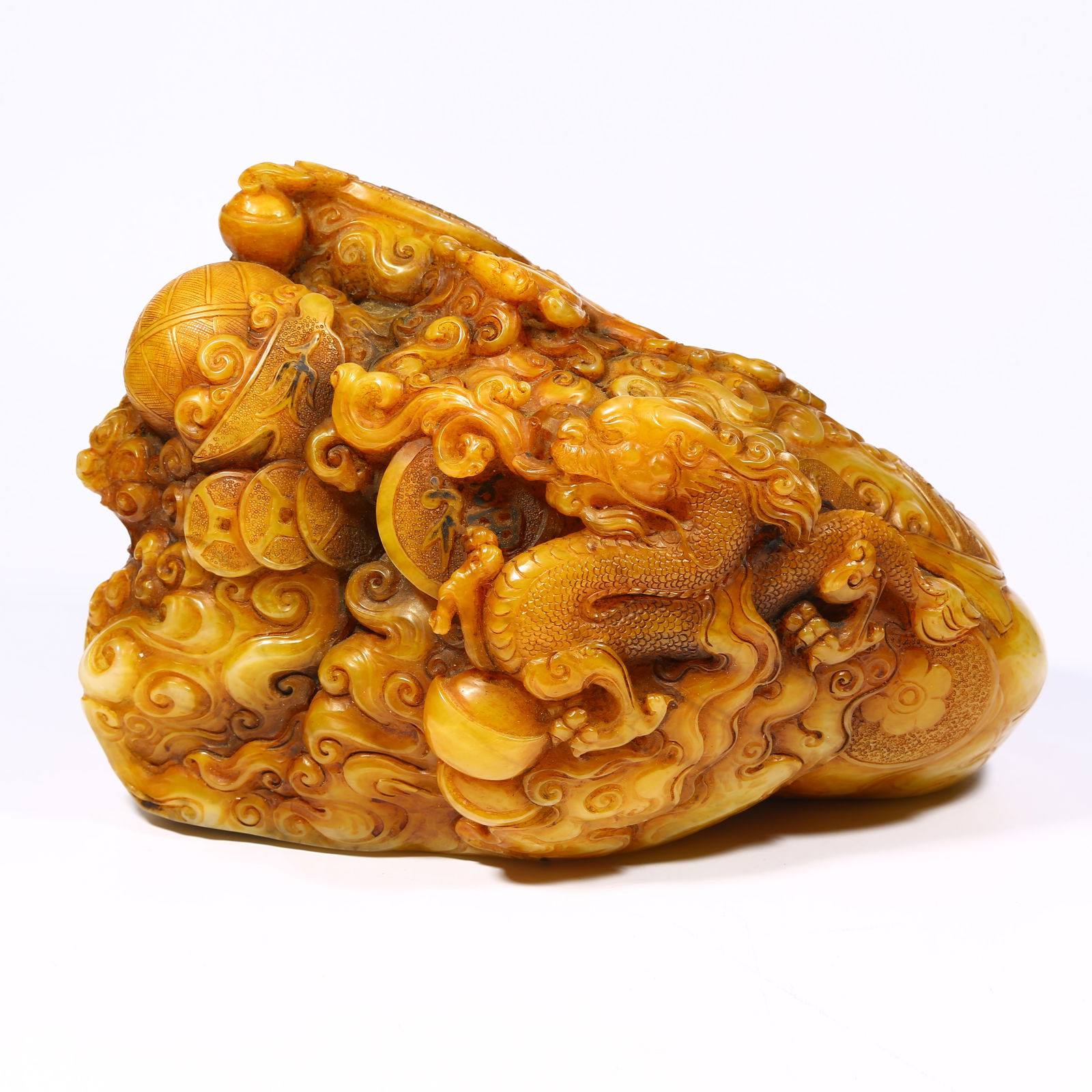 A LARGE SHOUSHAN STONE SEAL WITH CLOUD AND DRAGON PATTERN (1 of 8)