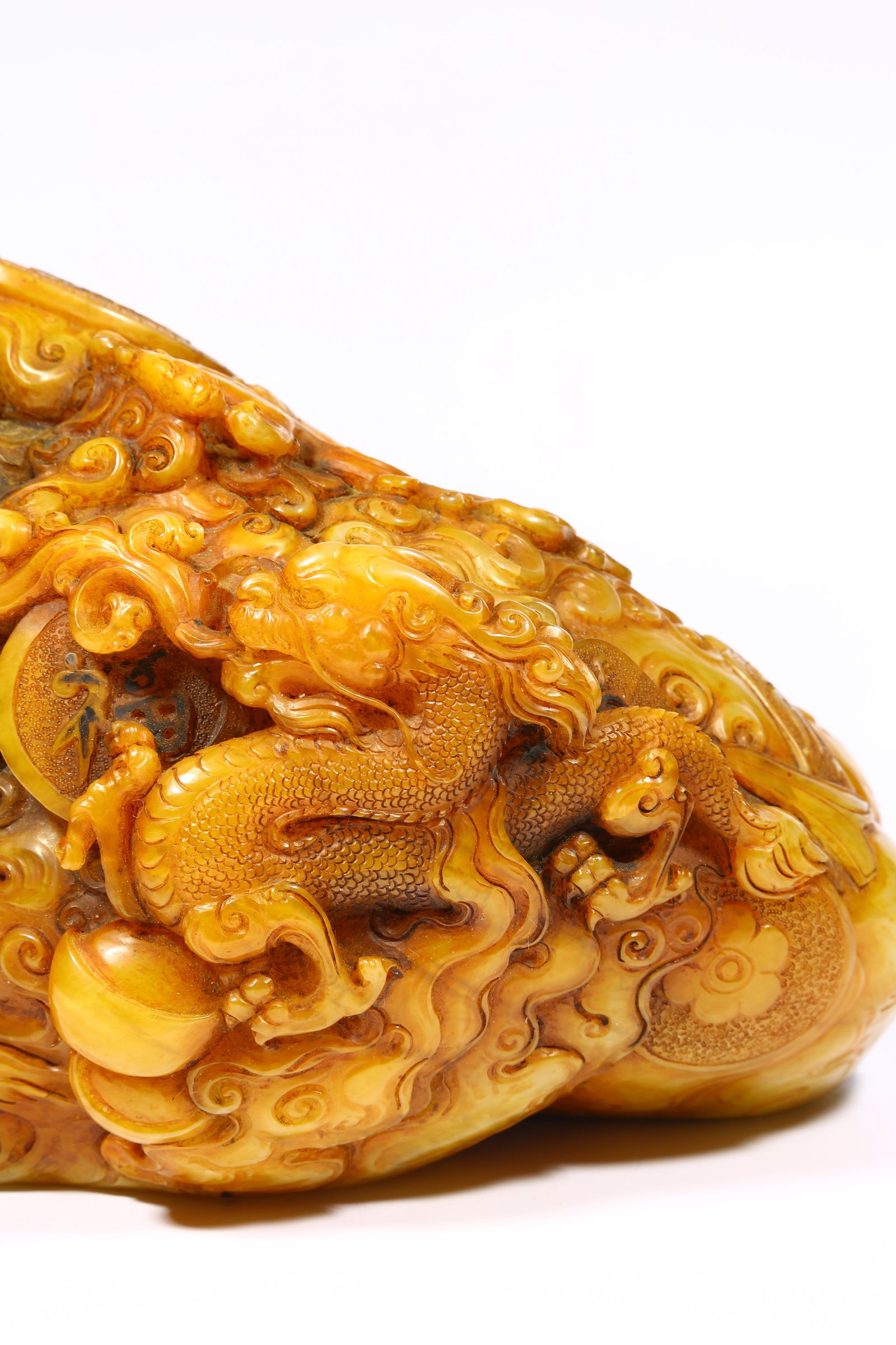 A LARGE SHOUSHAN STONE SEAL WITH CLOUD AND DRAGON PATTERN - 2