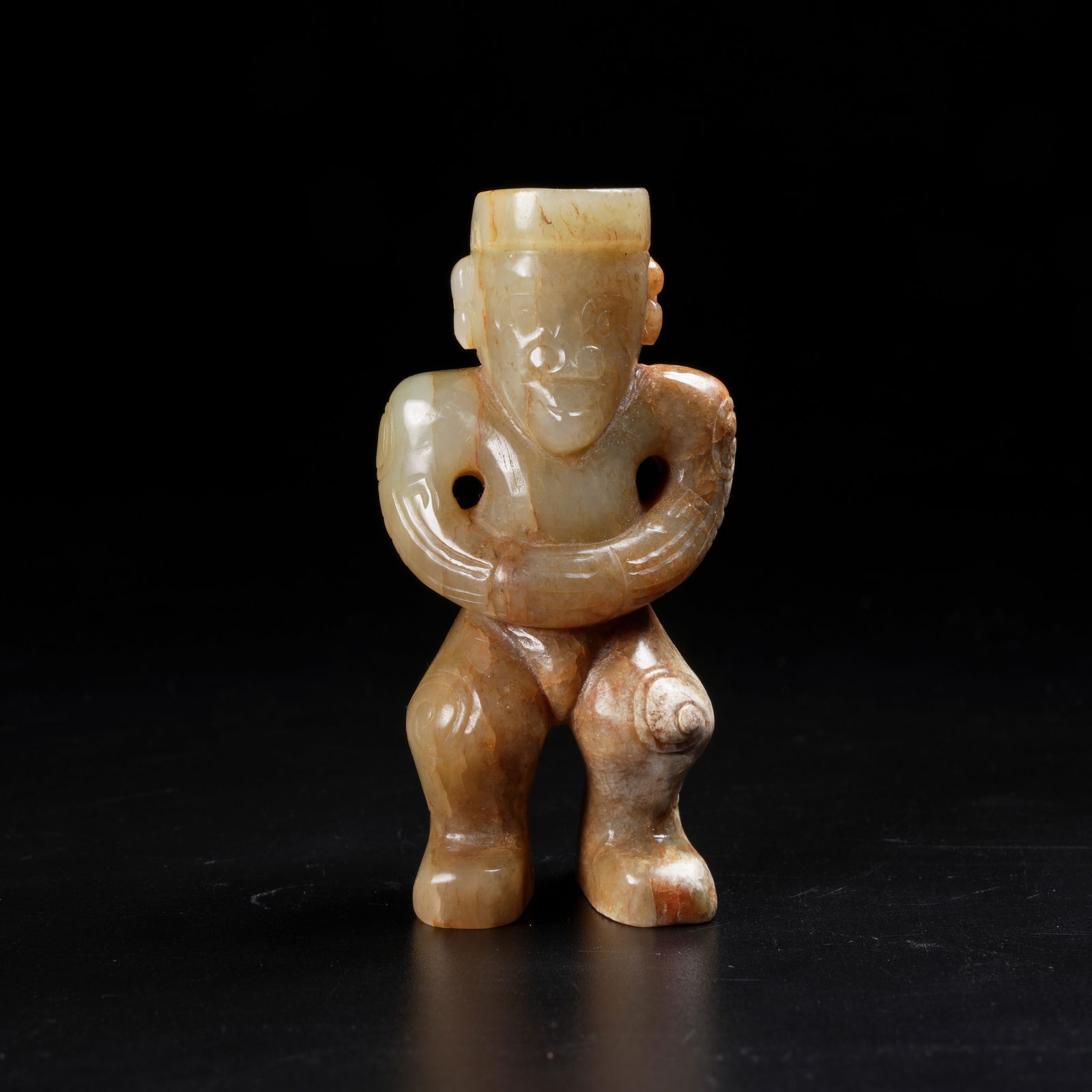 A ARCHAIC JADE DIVINE FIGURE PENDANT: Archaic Jade Divine Figure Pendant