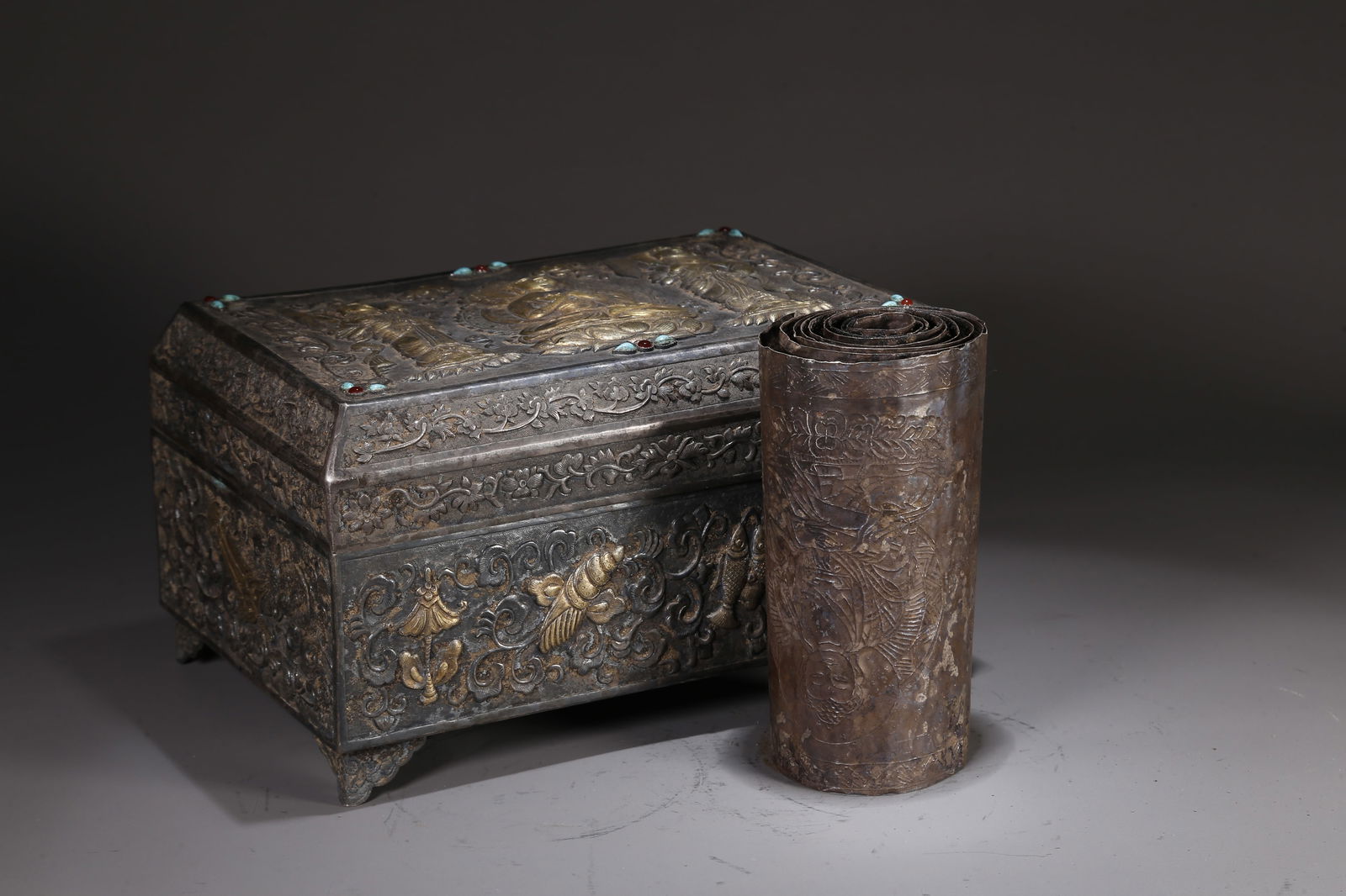 A PARTIALLY GILT SILVER BUDDHIST SCRIPTURES - 7