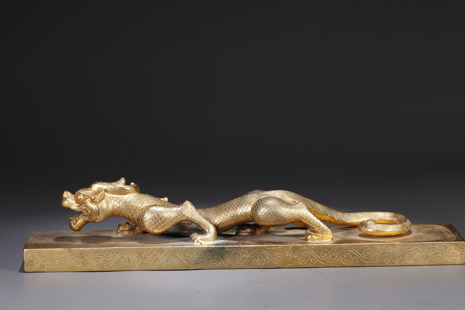 A GILT BRONZE PAPERWEIGHTS WITH CHI-DRAGON KNOBS (PAIR) - 6