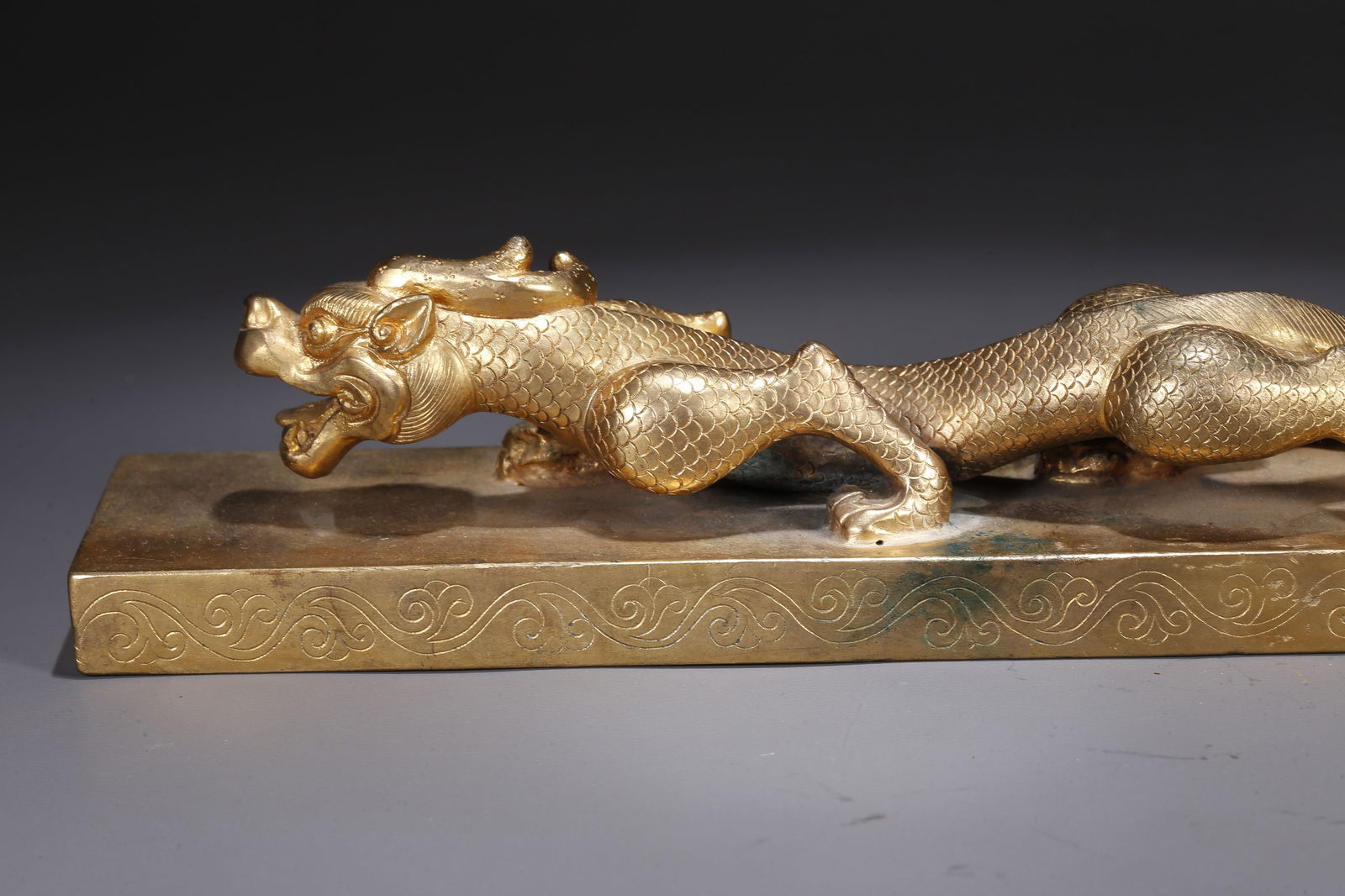 A GILT BRONZE PAPERWEIGHTS WITH CHI-DRAGON KNOBS (PAIR) - 7
