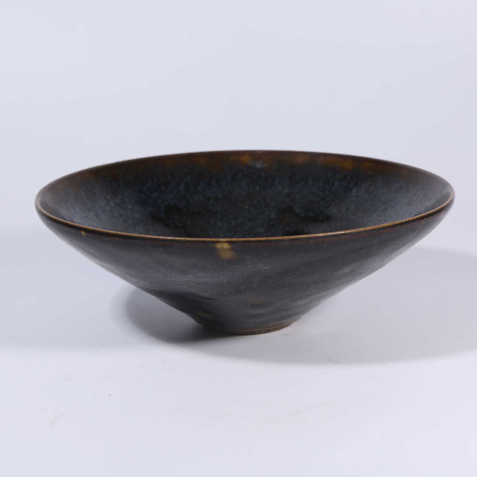 A JIZHOU KILN TEA CUP (1 of 9)