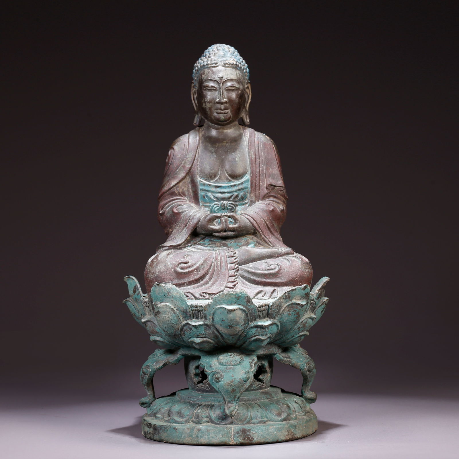 A BRONZE BUDDHA STATUE (1 of 9)