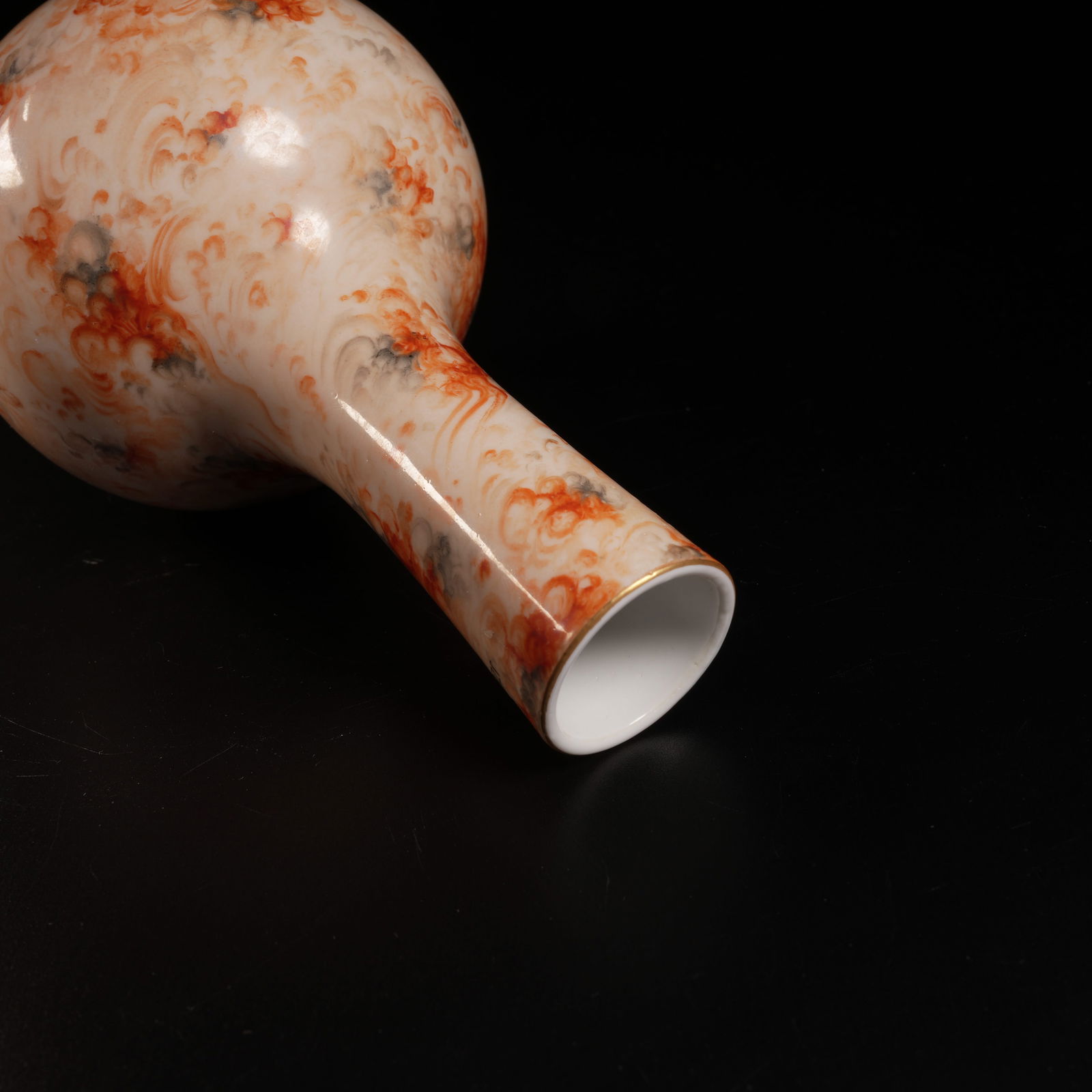 A STONE-PATTERNED GLAZED GLOBE VASE - 9