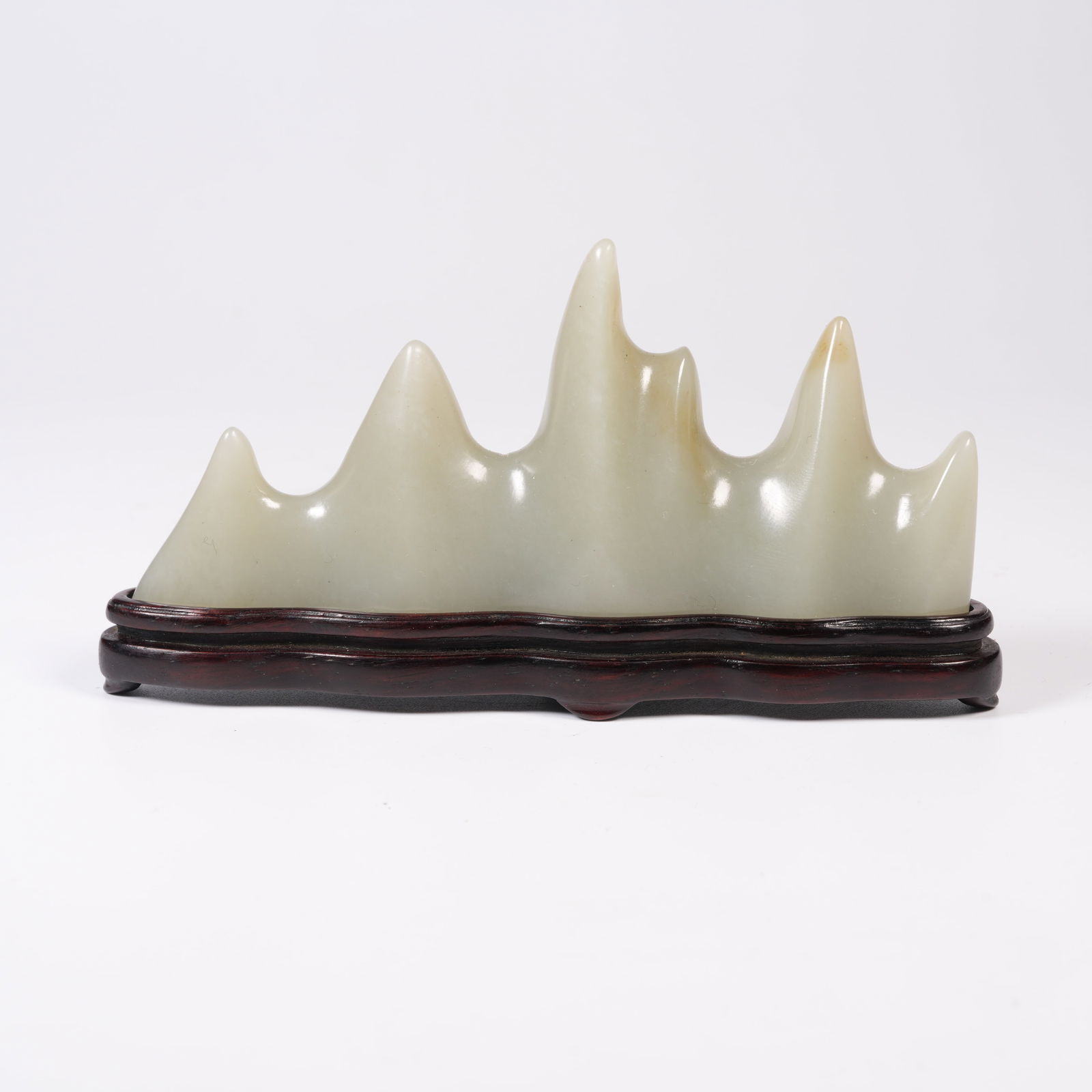 A HETIAN JADE MINIATURE BRUSH RACK: Hetian jade miniature brush rack
