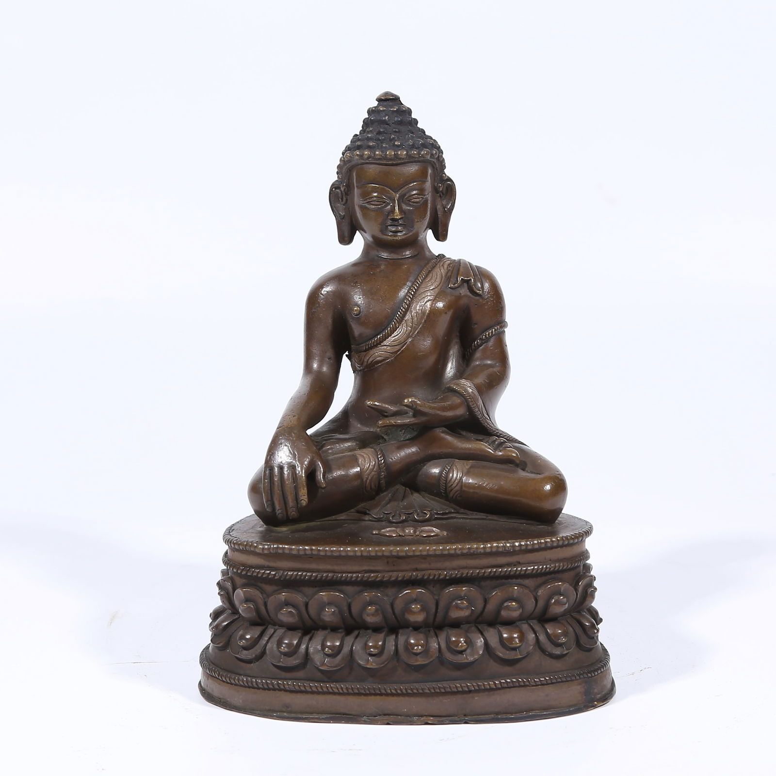 A ALLOY BRONZE SHAKYAMUNI STATUE (1 of 8)