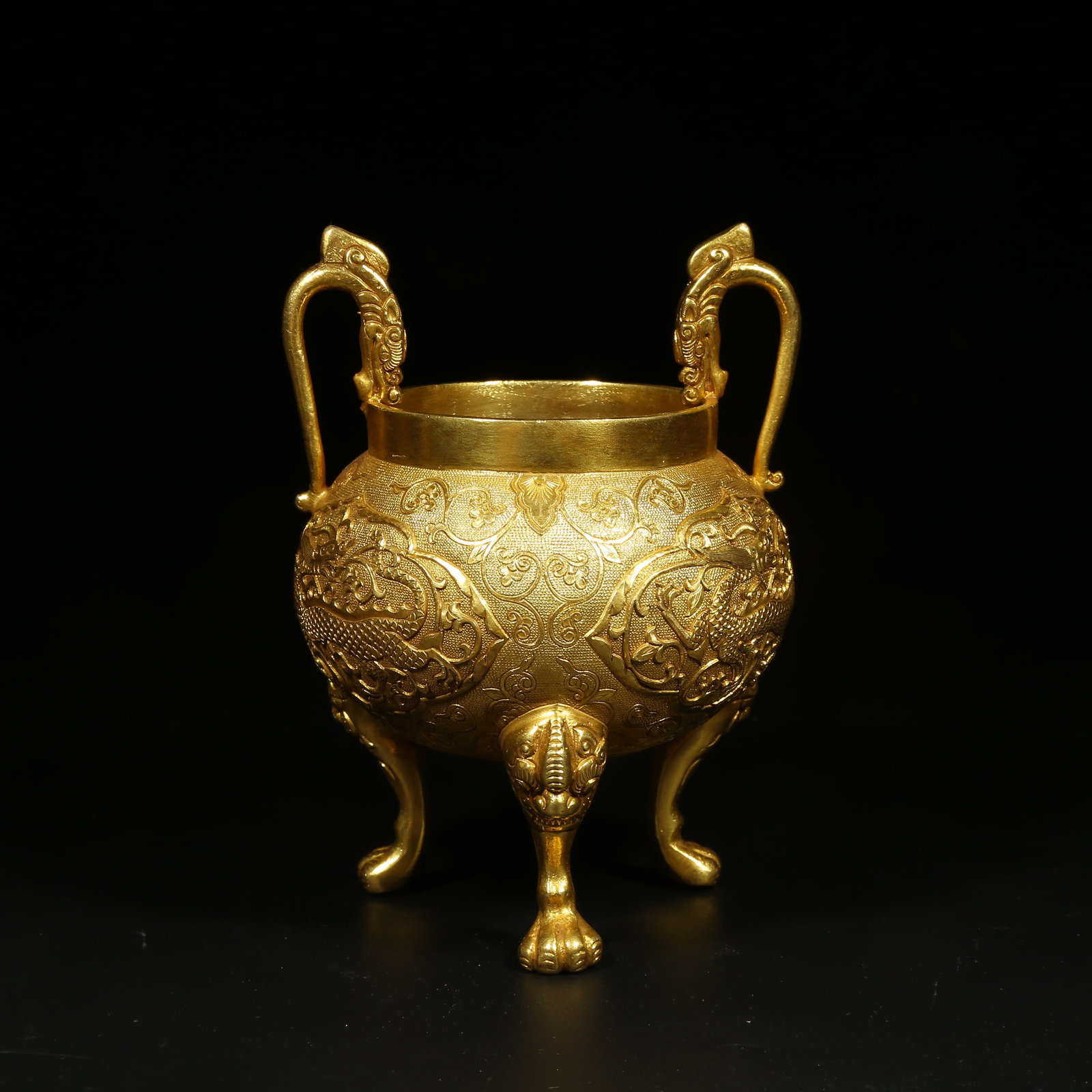 A GILDED BRONZE CENSER WITH CHI DRAGON PATTERN: Gilded Bronze Censer with Chi Dragon Pattern