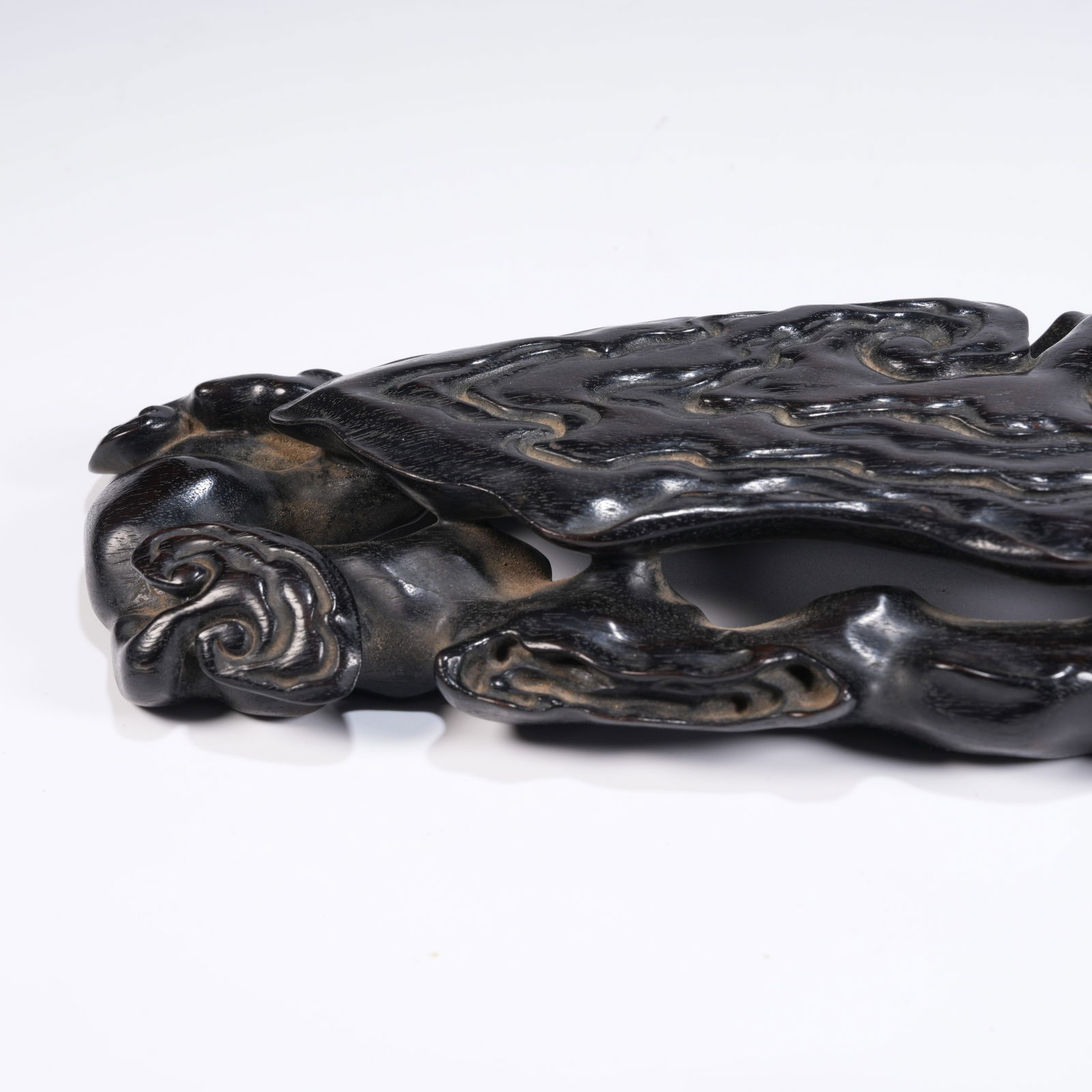 A SMALL-LEAF ZITAN RUYI-SHAPED BASE - 6