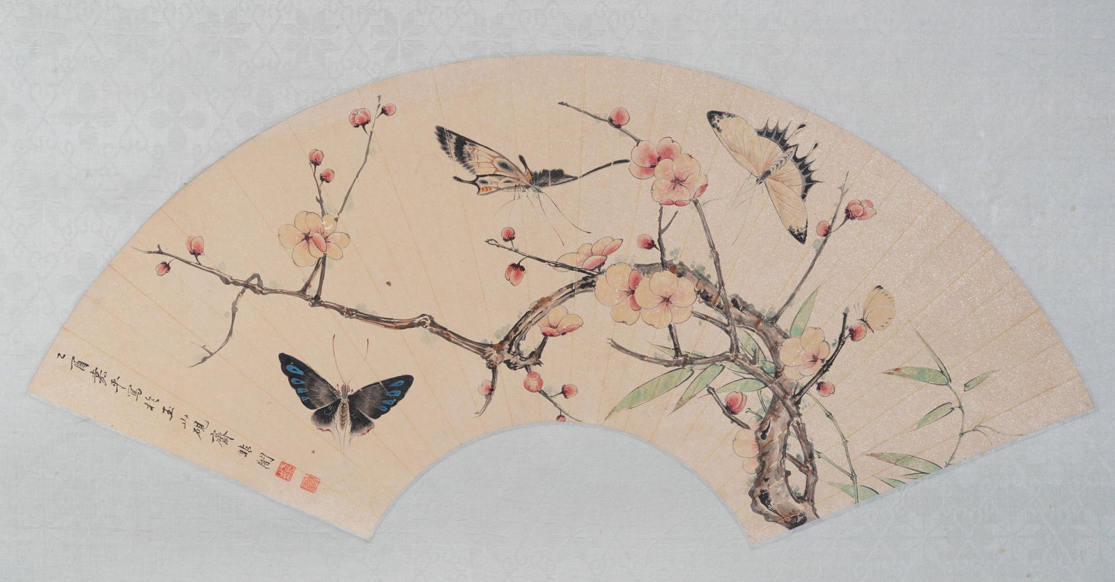 A FLOWER DISH FAN LEAF PAINTING, MOUNTED AS A HANGING PANEL, ON PAPER BY YU FEI'AN.於非 (1 of 10)