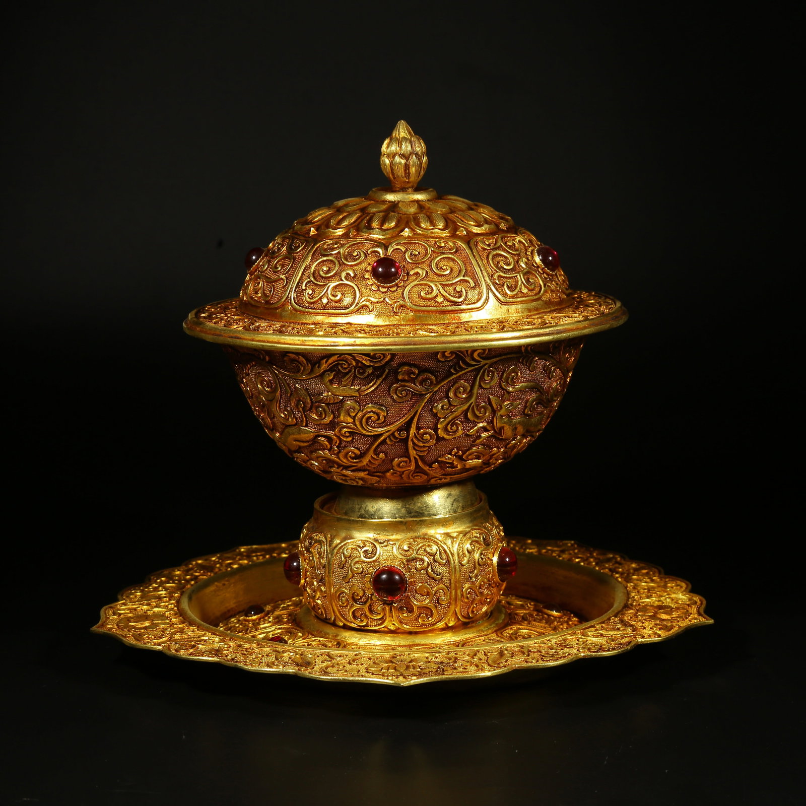 A GILDED BRONZE GEM-INLAID BOWL WITH AUSPICIOUS BEAST PATTERN (1 of 9)