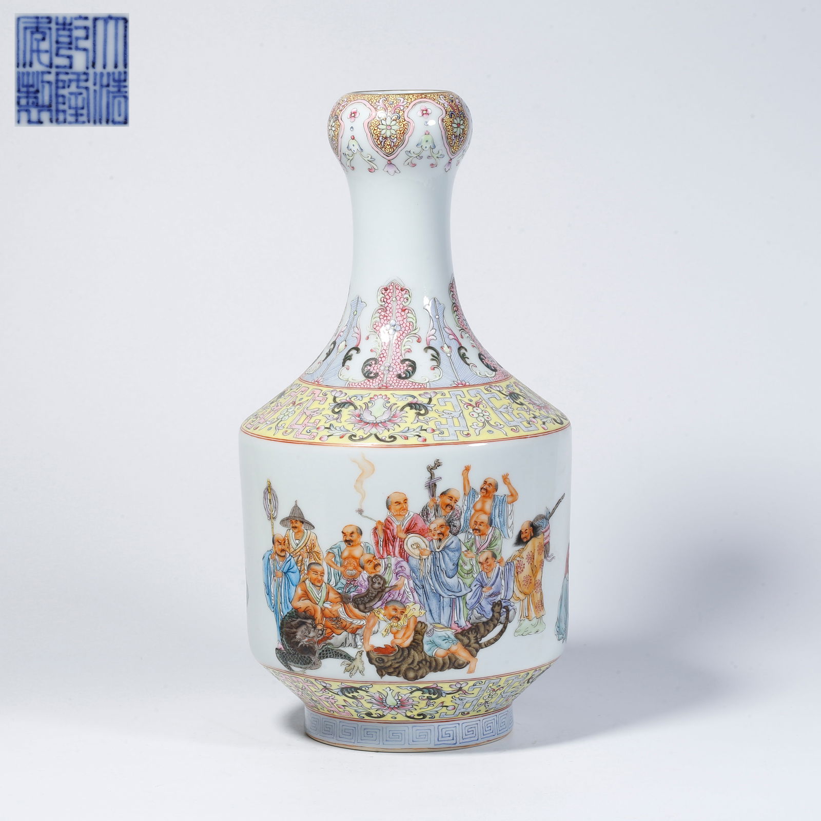 A YANGCAI GARLIC-HEAD VASE WITH FIGURE STORY DESIGN: Yangcai garlic-head vase with figure story design