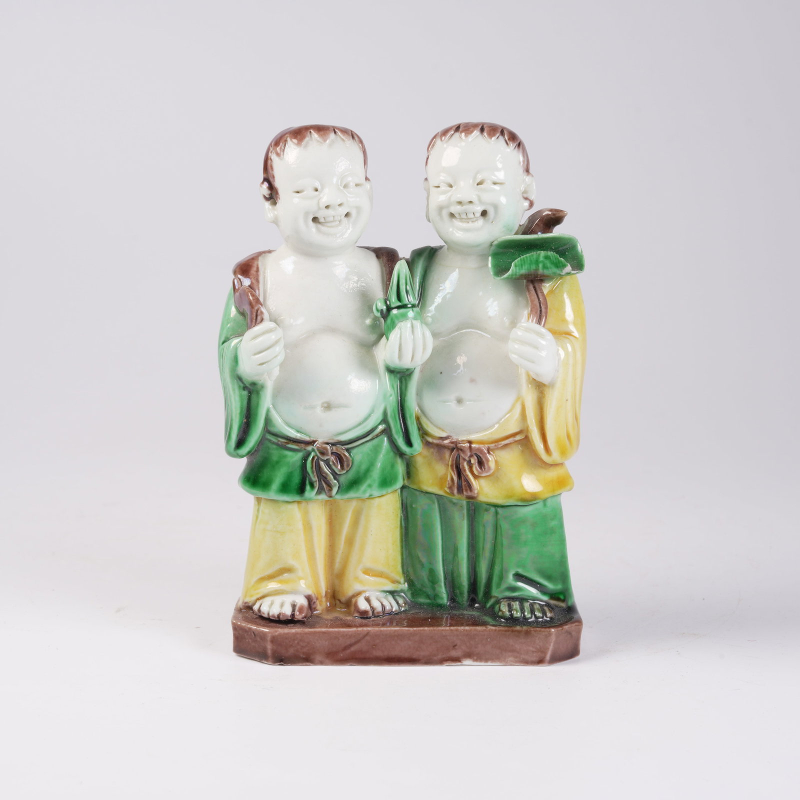 A PLAIN SANCAI "HEHE ERXIAN" (TWO IMMORTALS OF HARMONY) ORNAMENT (1 of 9)