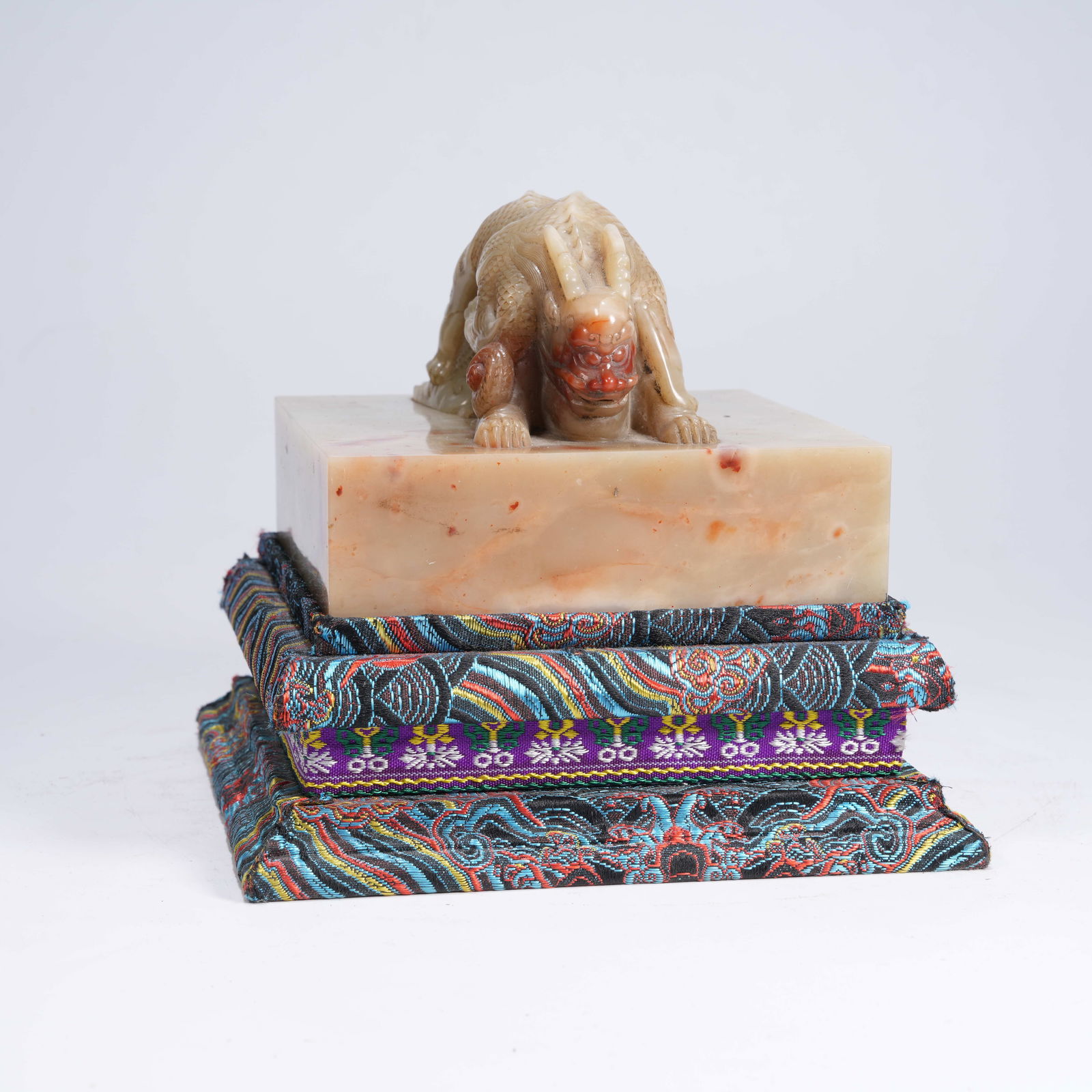 A SHOUSHAN STONE LARGE SEAL WITH DRAGON KNOB: Shoushan Stone Large Seal with Dragon Knob