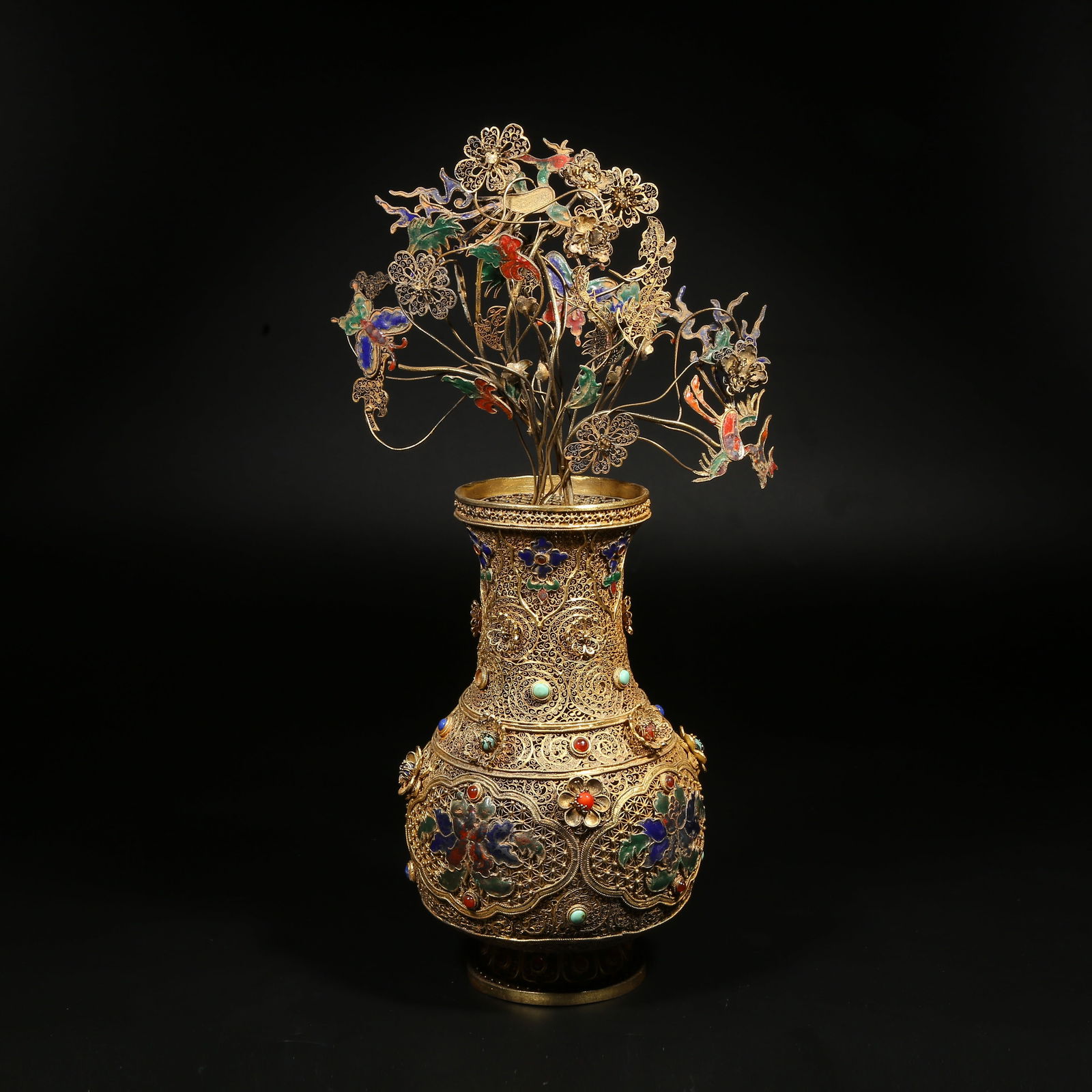 A GILDED SILVER FILIGREE CLOISONNÉ VASE INLAID WITH GEMSTONES: Gilded Silver Filigree Cloisonné Vase Inlaid with Gemstones